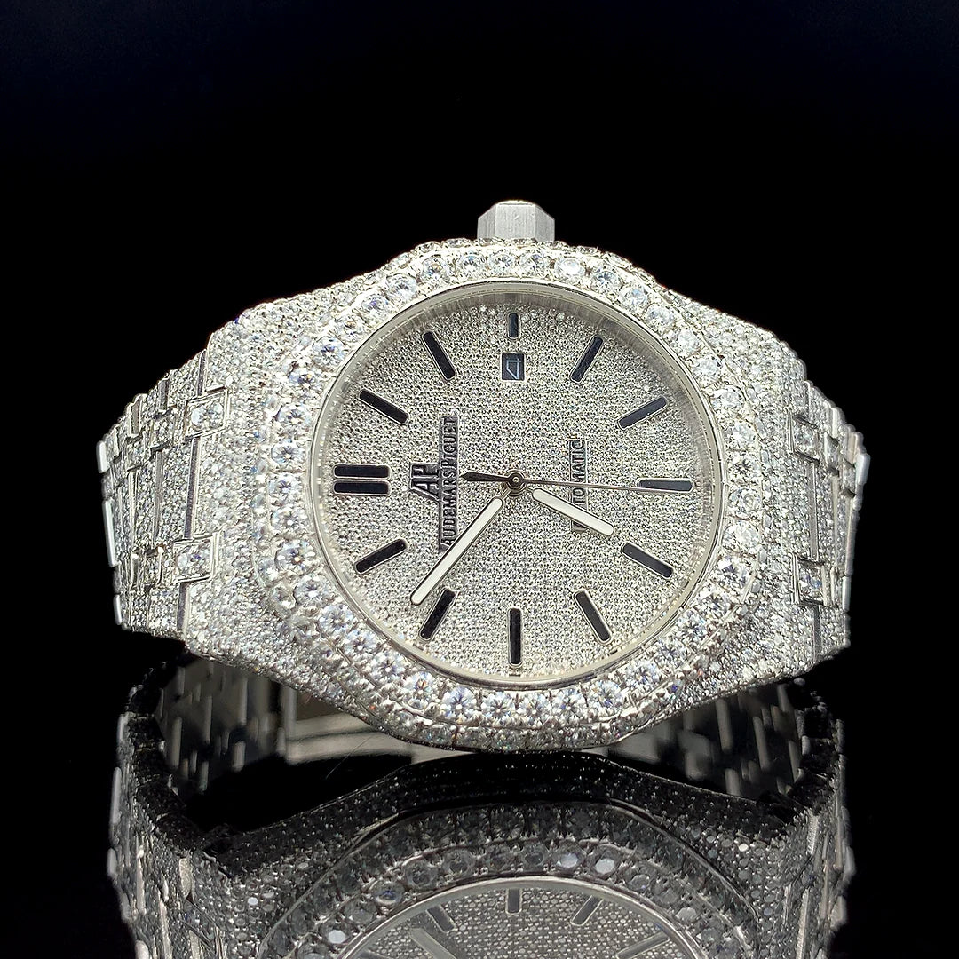 Luxury AP Silver Dial Watch with Date Function