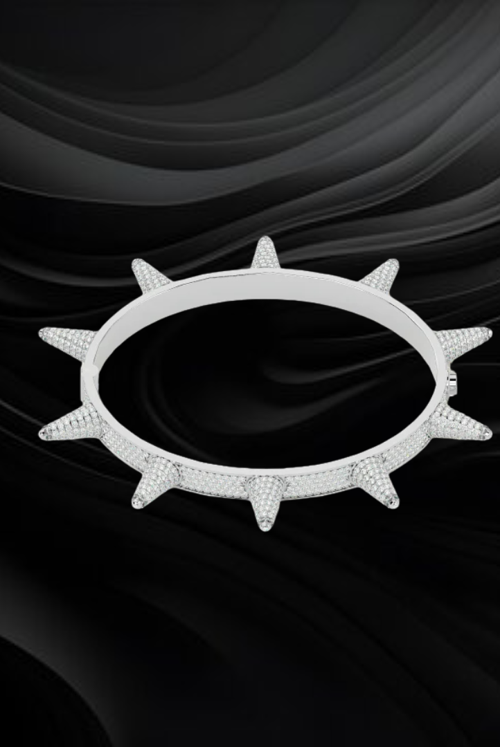 Round Thorn Link Moissanite VVS Diamond Unique Bracelet
