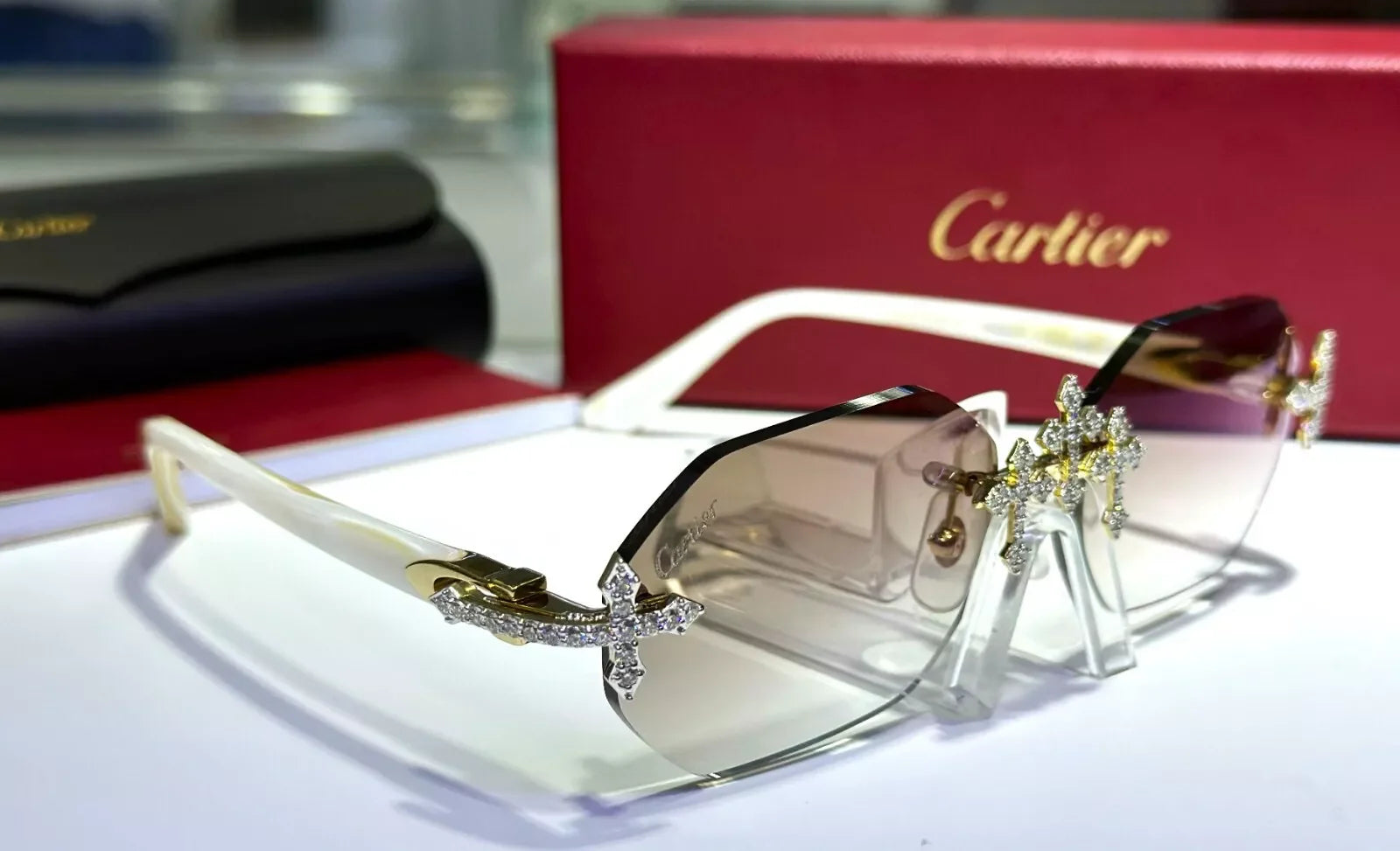Luxury Sunglasses Fashion with Moissanite Diamonds