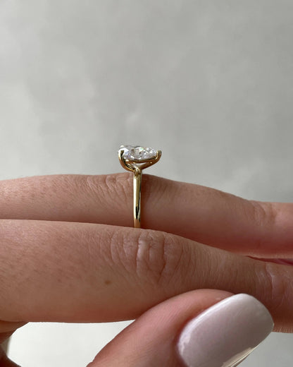 2.0 Ct Pear Solitaire D-VVS Lab Grown Diamond Engagement Ring