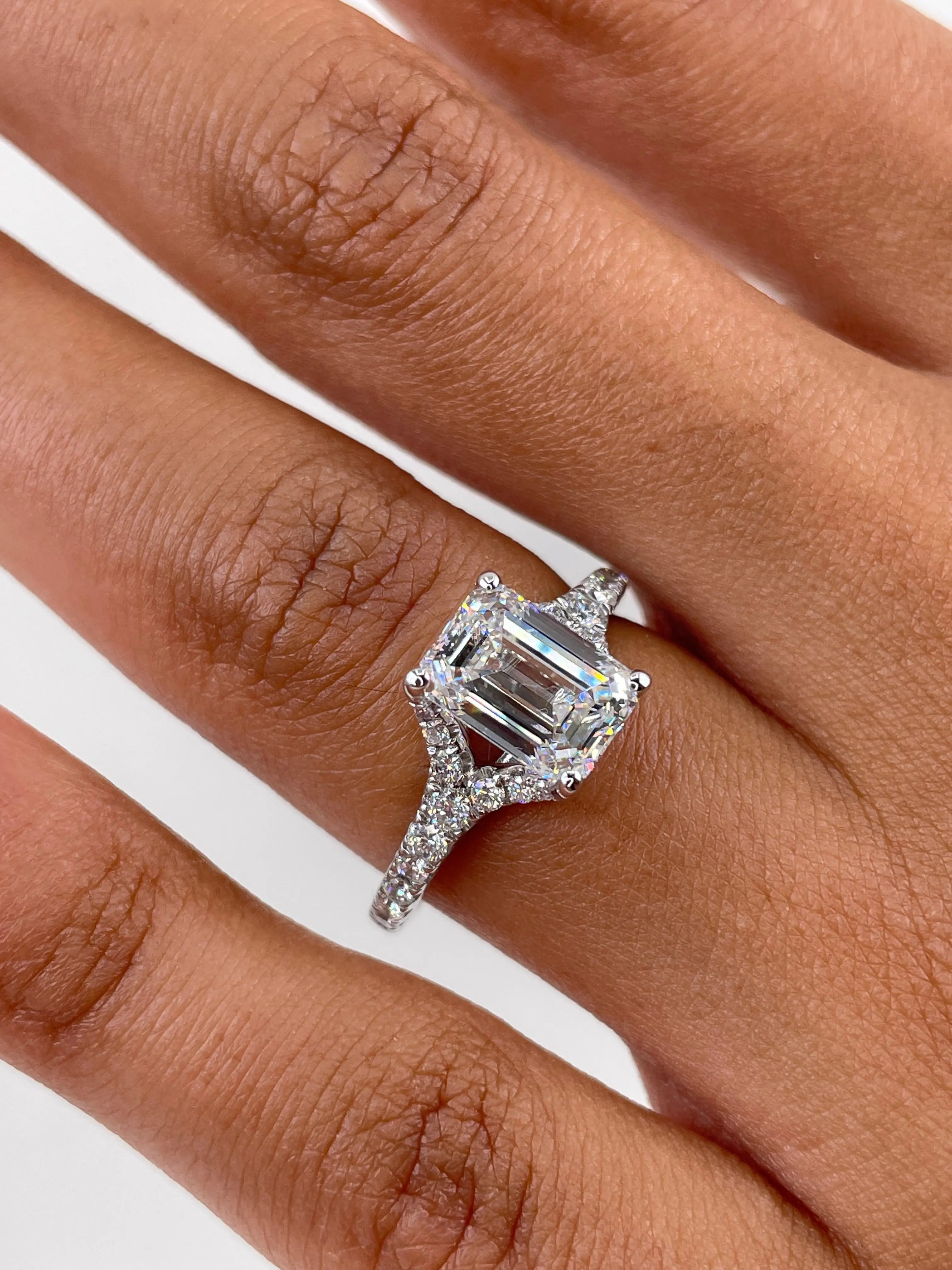 2.0 ct Emerald D-VVS Lab Grown Diamond Split Shank Engagement Ring