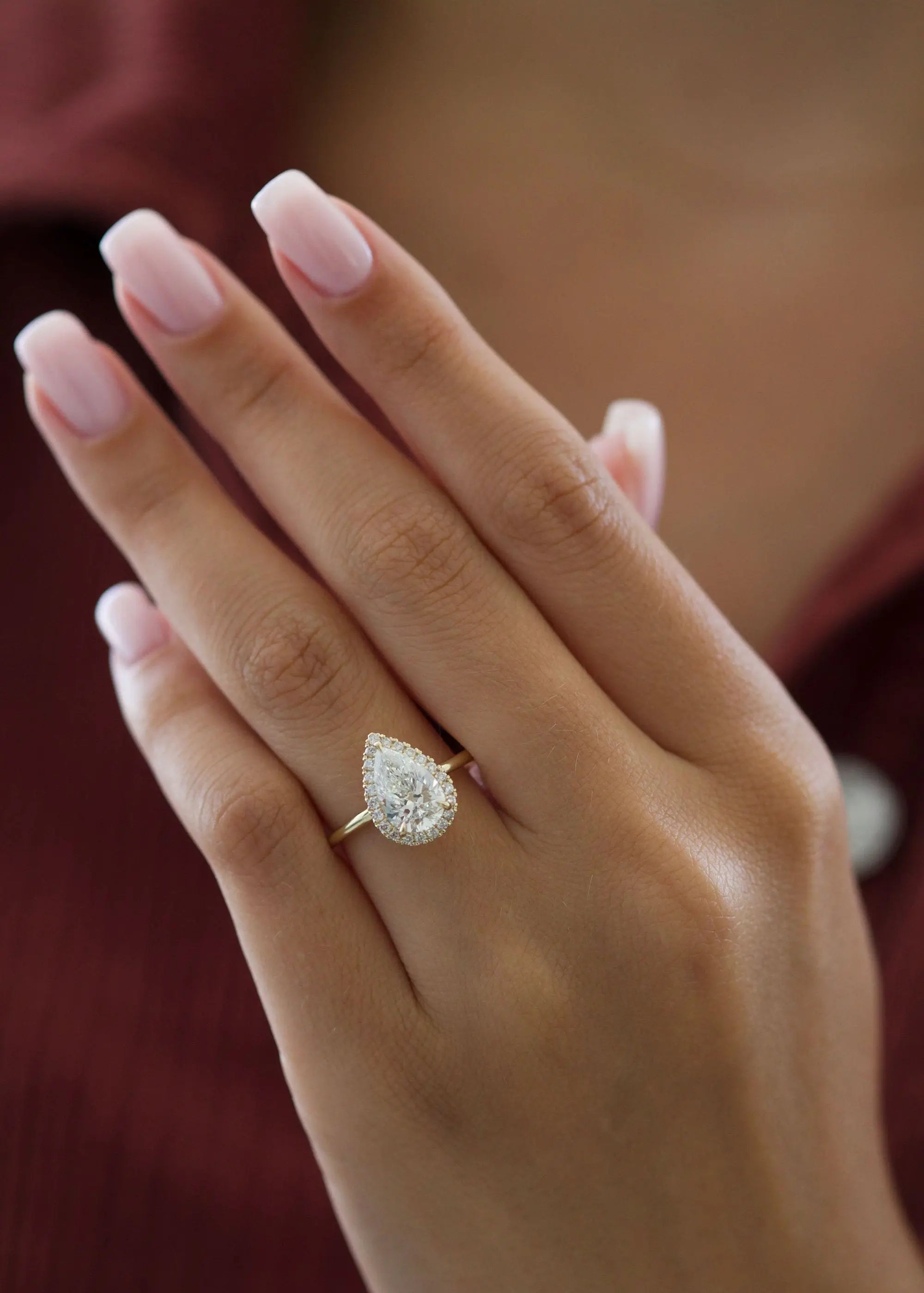 2.0 ct Pear Halo D-VVS Lab Grown Diamond Engagement Ring