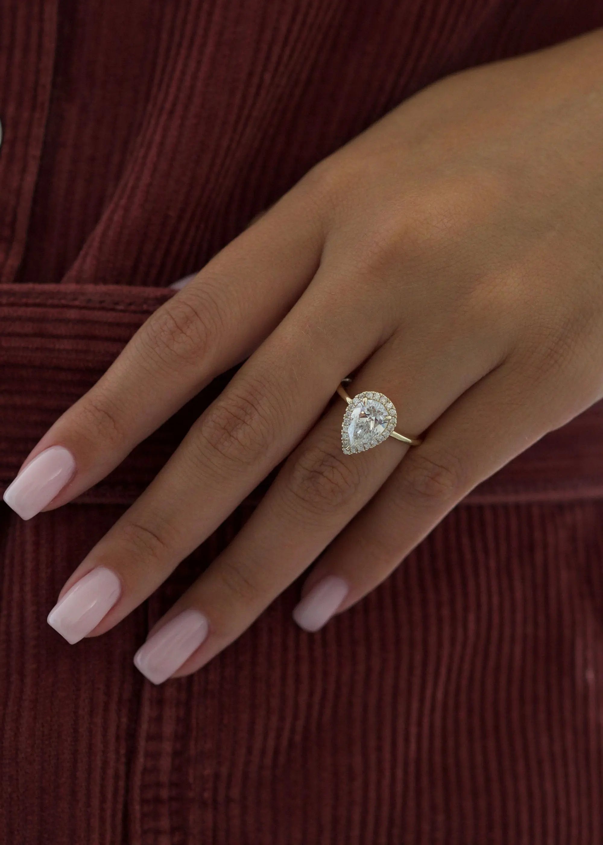 2.0 ct Pear Halo D-VVS Lab Grown Diamond Engagement Ring
