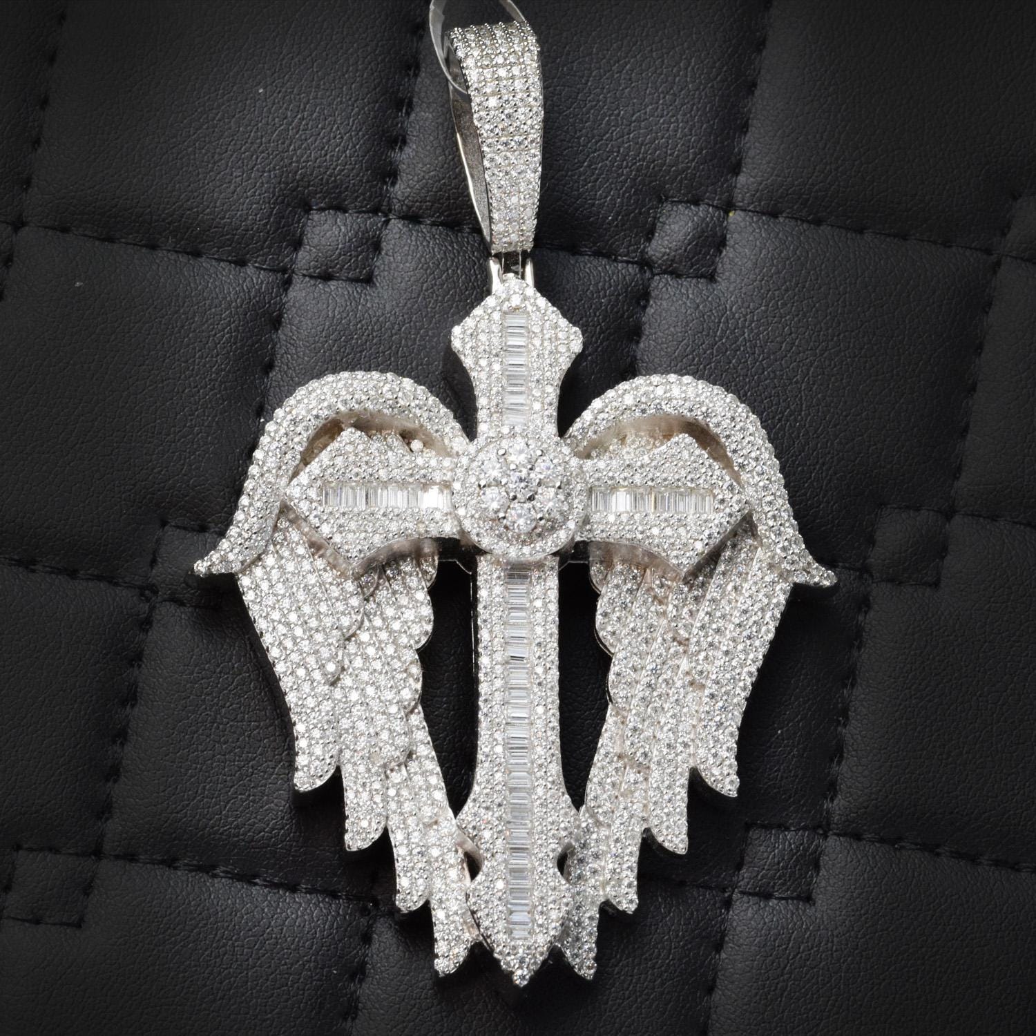 Moissanite Pendant 098