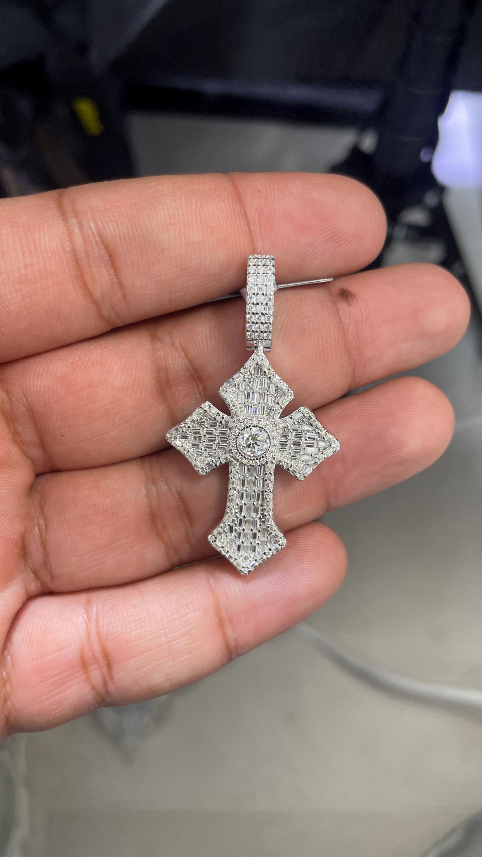 Moissanite Pendant 076