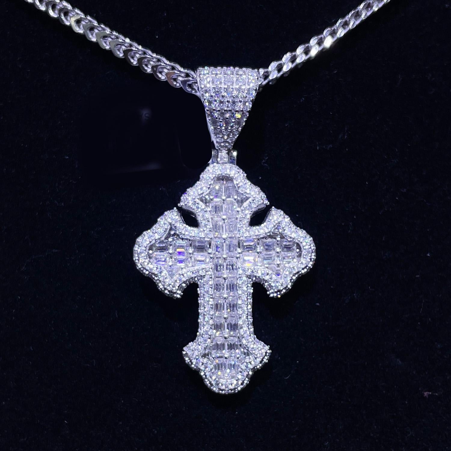 Moissanite Pendant 048