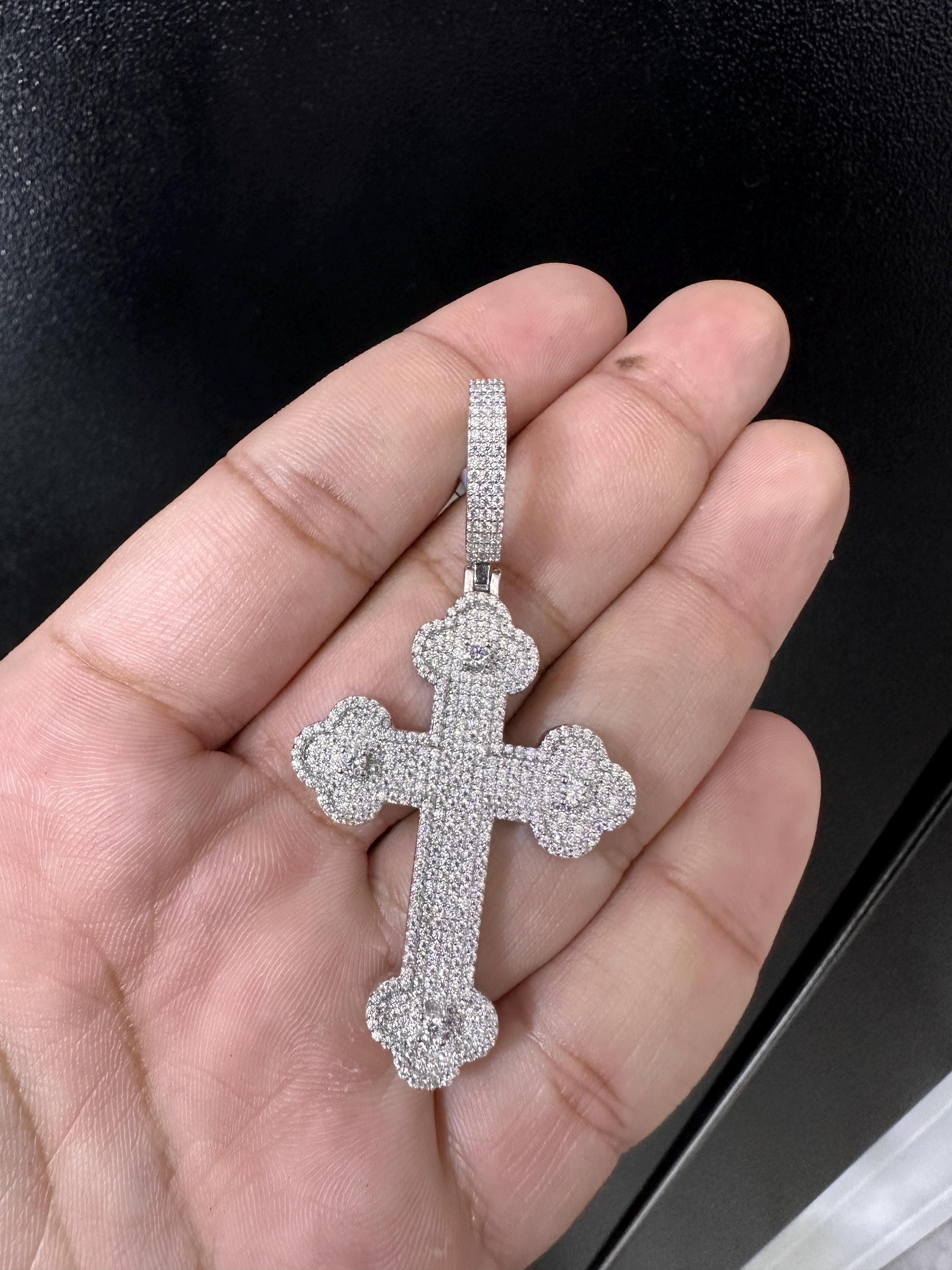 Moissanite Pendant 077