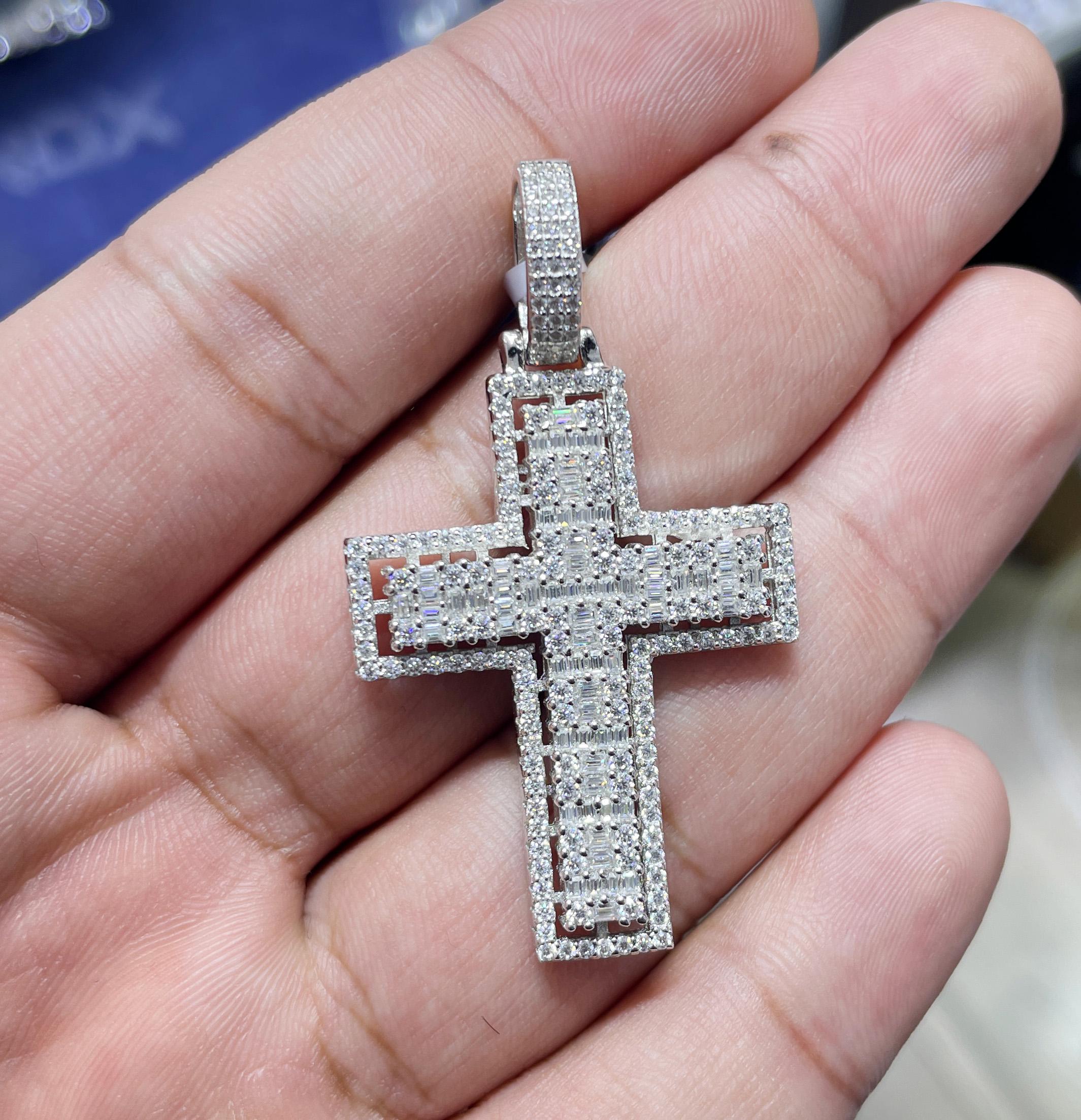 Moissanite Pendant 072