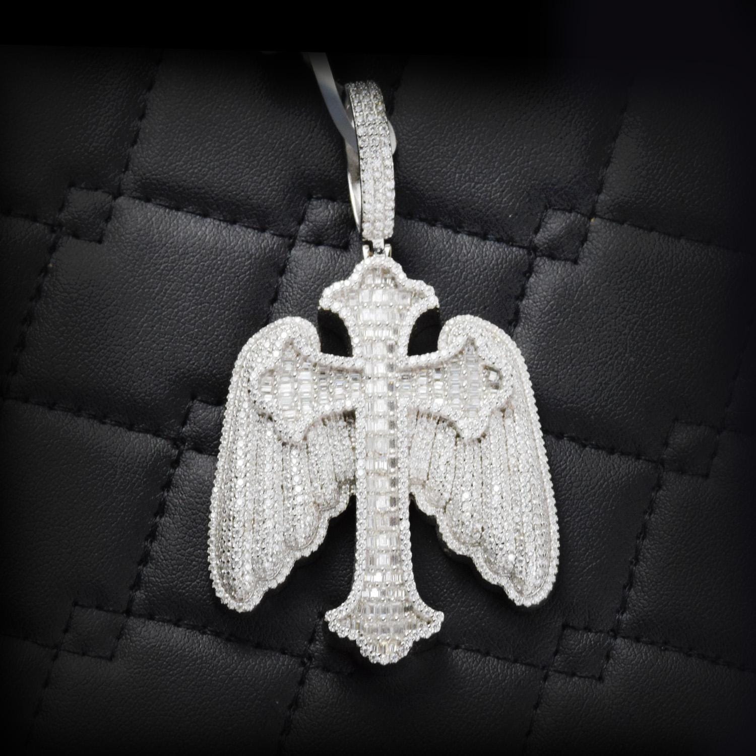 Moissanite Pendant 069