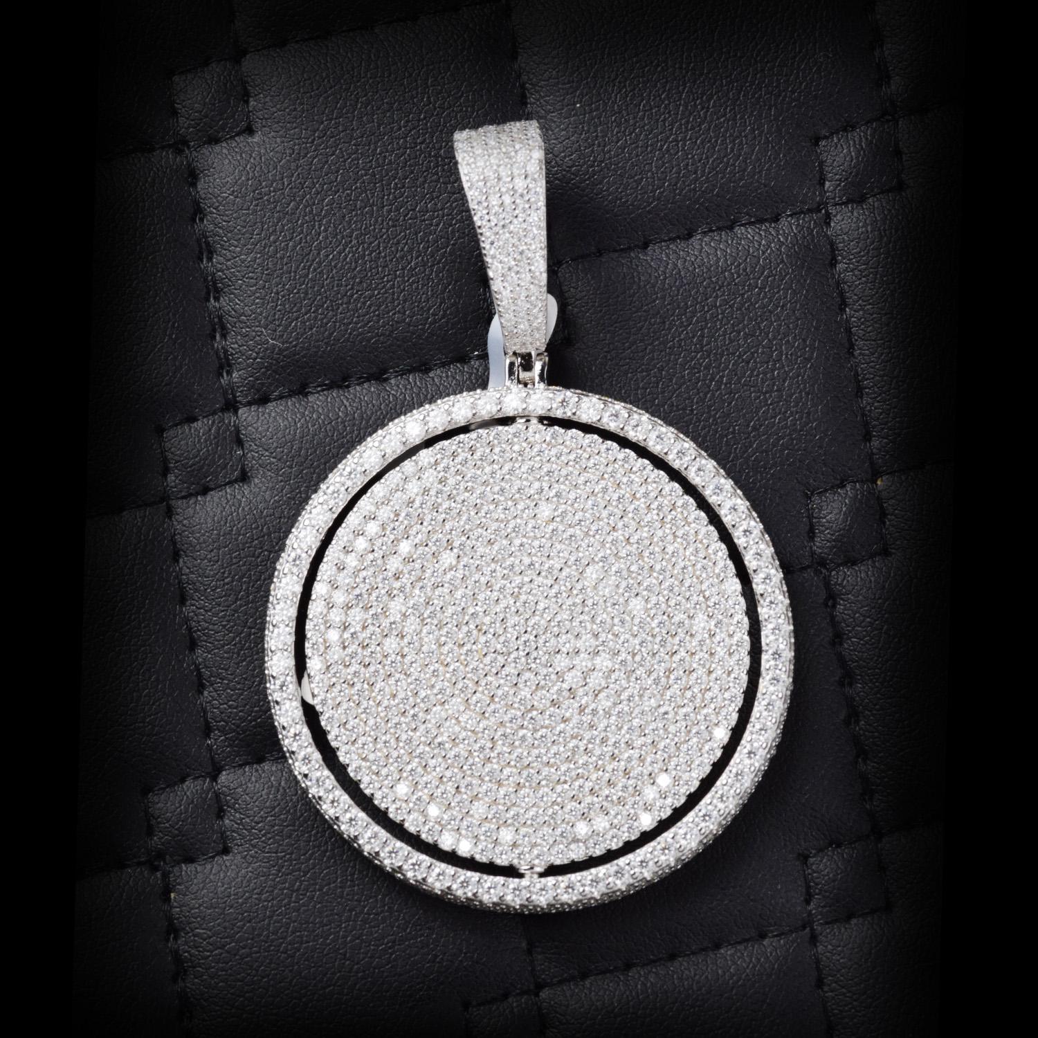 Moissanite Pendant 085