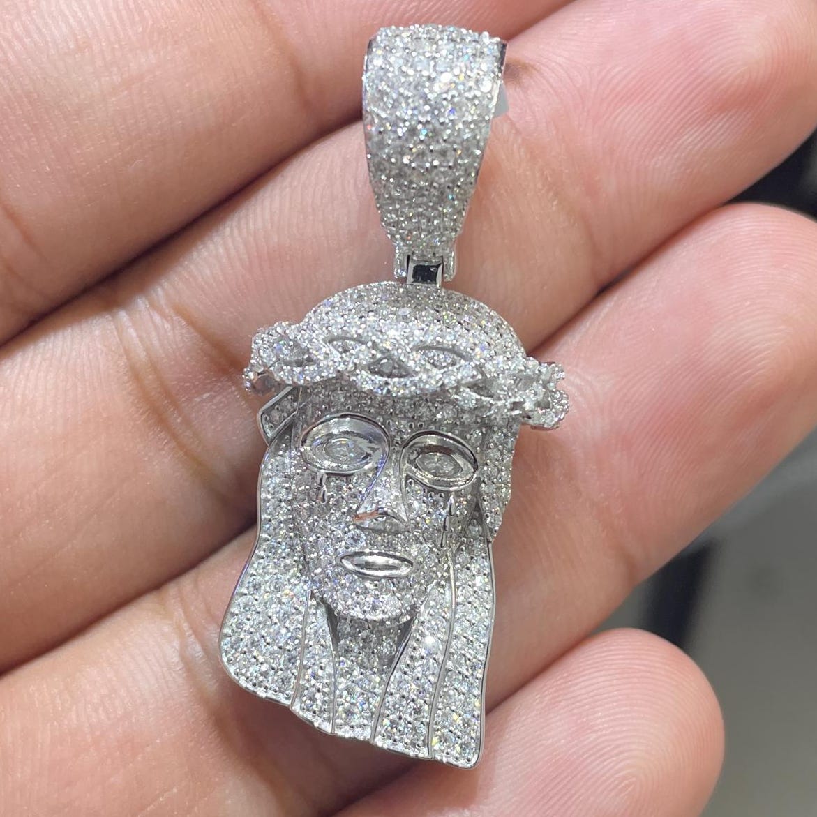 Moissanite Pendant 088
