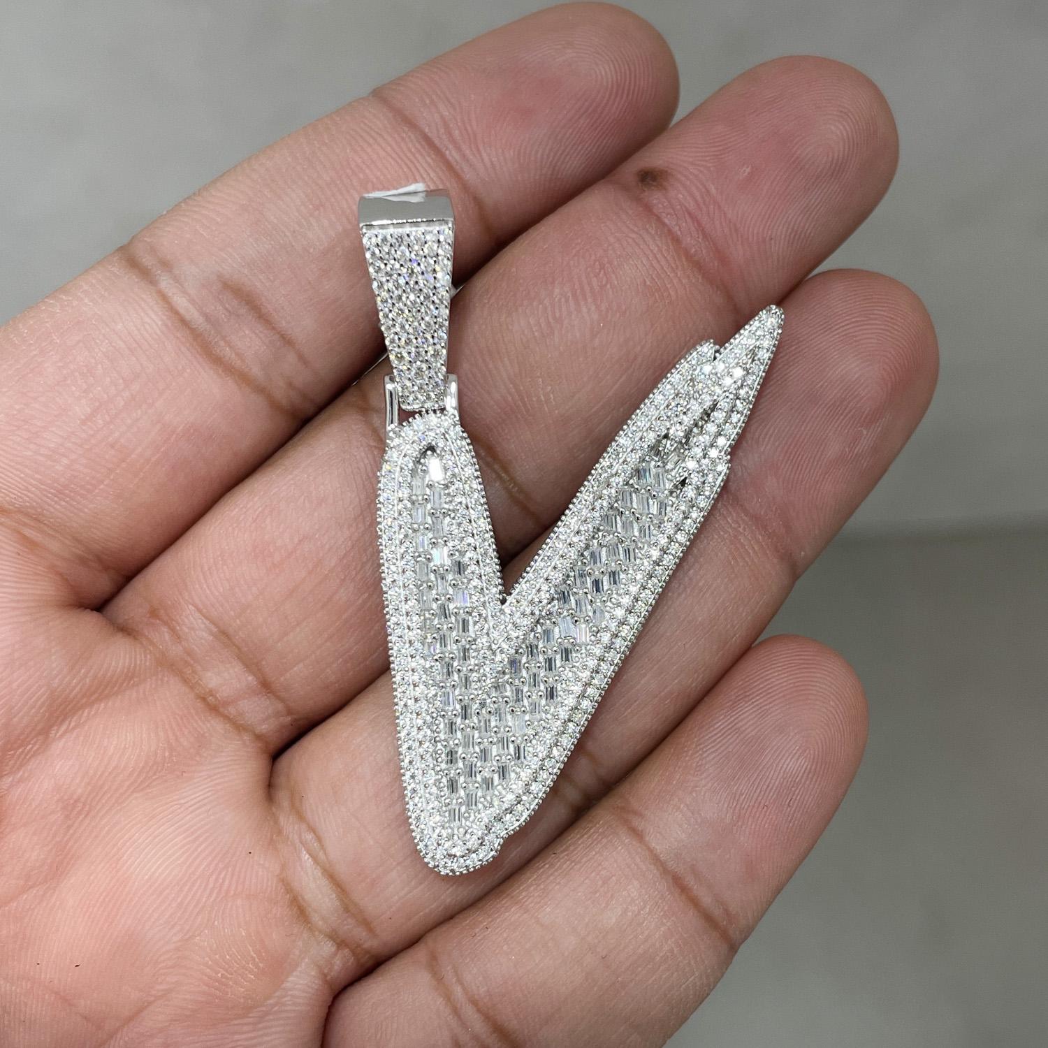 Moissanite Pendant 064
