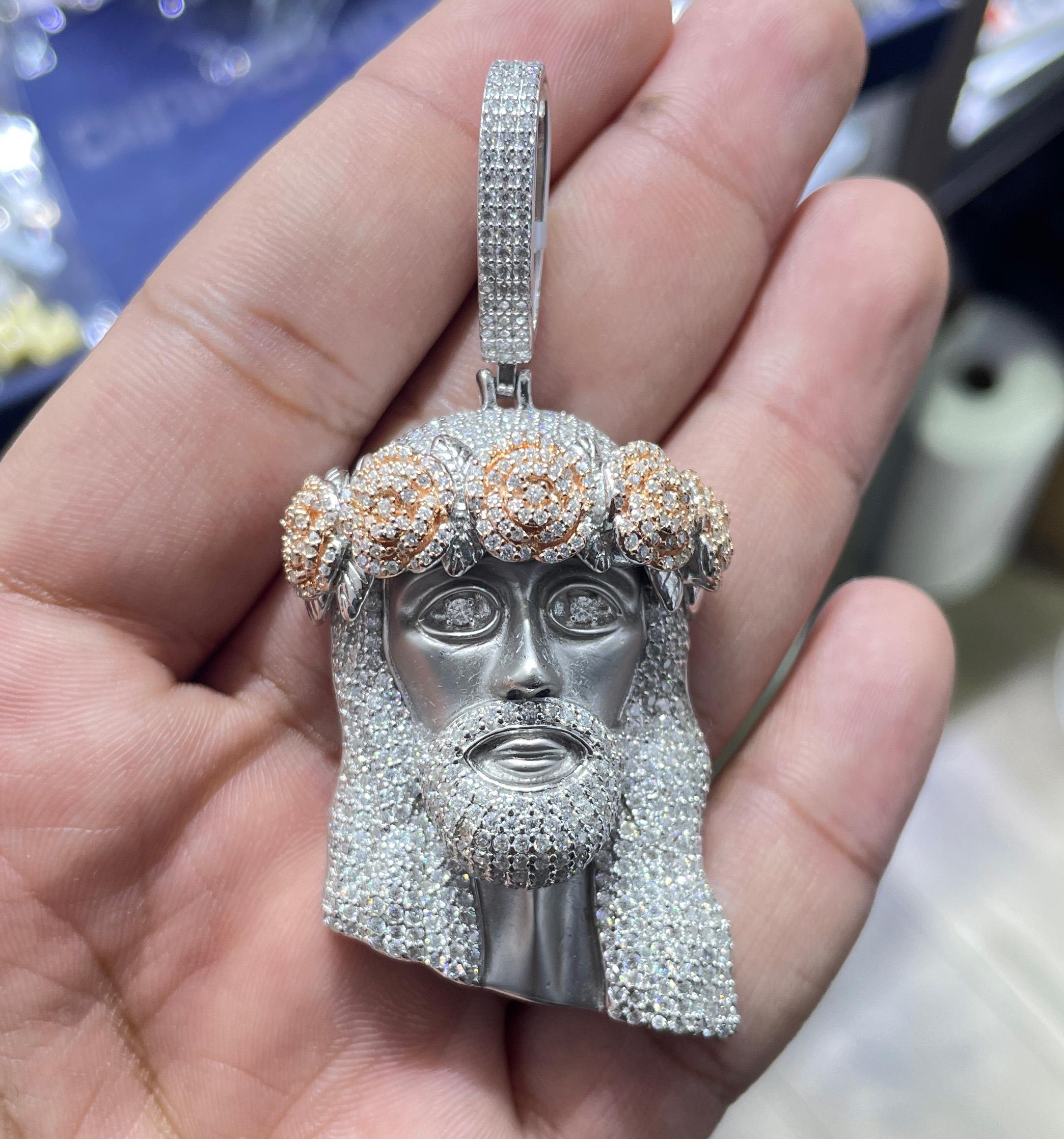 Moissanite Pendant 038