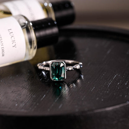 Solid Gold Lab Grown Emerald Engagement Ring, Promise Ring, Wedding Ring, Anniversary Gift Birthday Gift Valentine's Day Gift for Women Wife