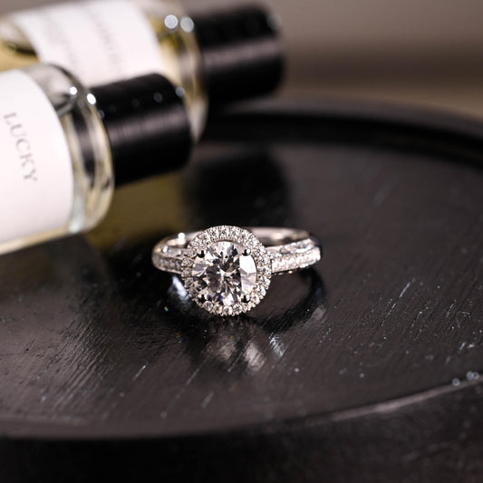 2.5mm Wide Solid Gold Round Cut Moissanite Engagement Ring, Anniversary Gift Birthday Gift for Women Wife