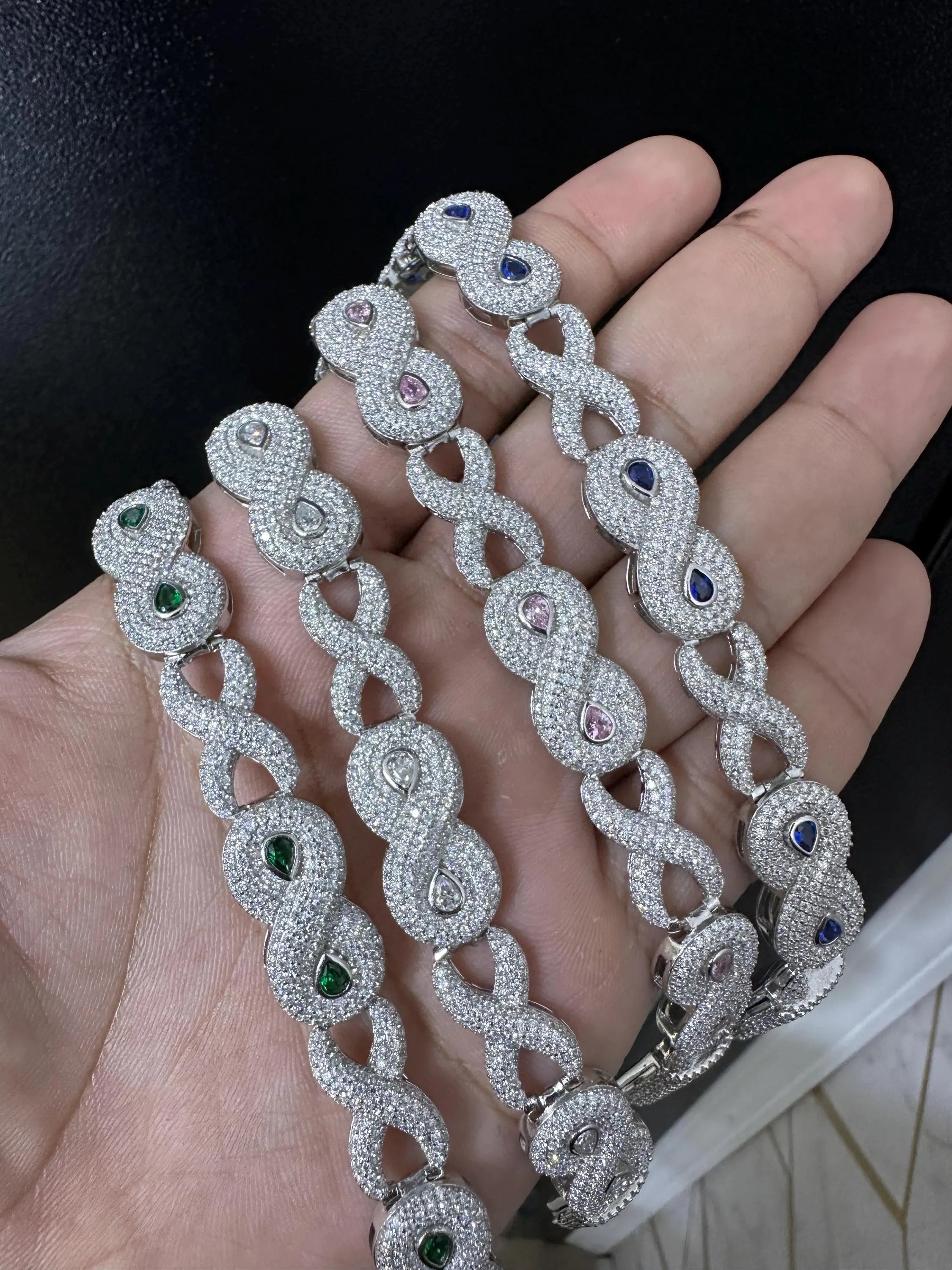 Iced Out VVS Moissanite Diamond Infinity Link Bracelet: 9.30ctw Miami Cuban