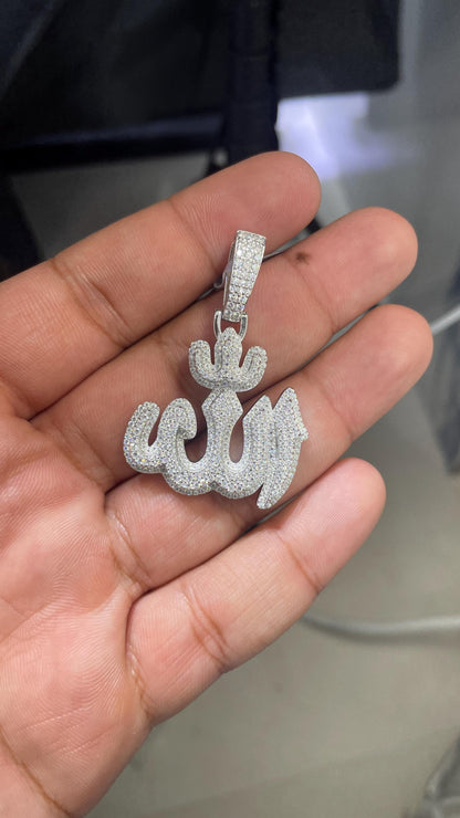 Moissanite Pendant 099