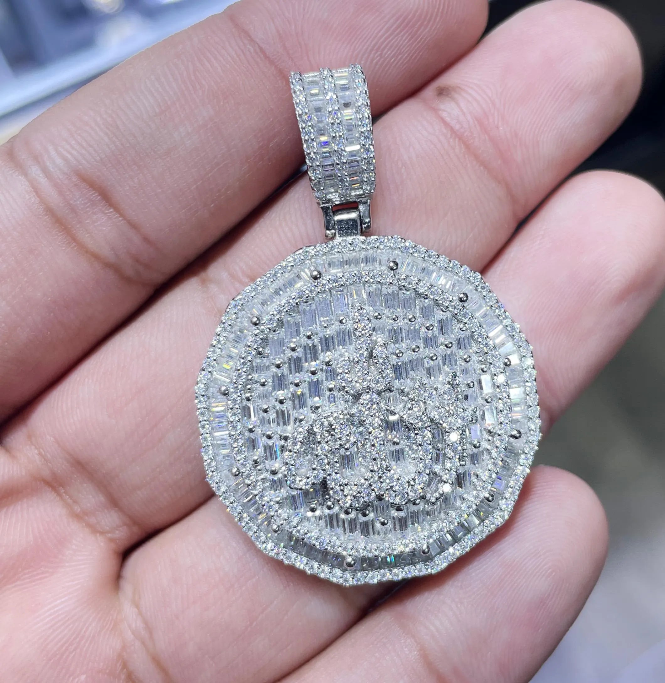 Moissanite Pendant 032