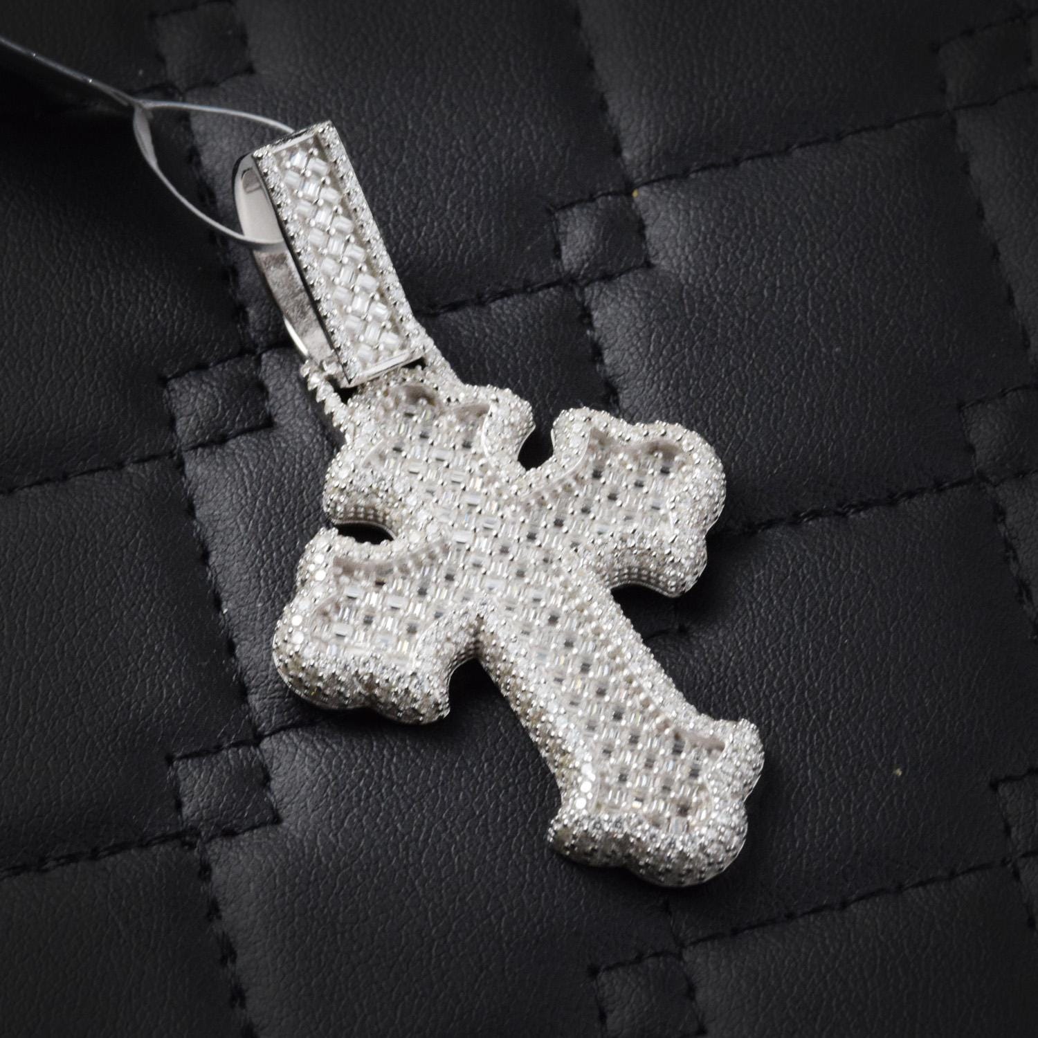 Moissanite Pendant 078