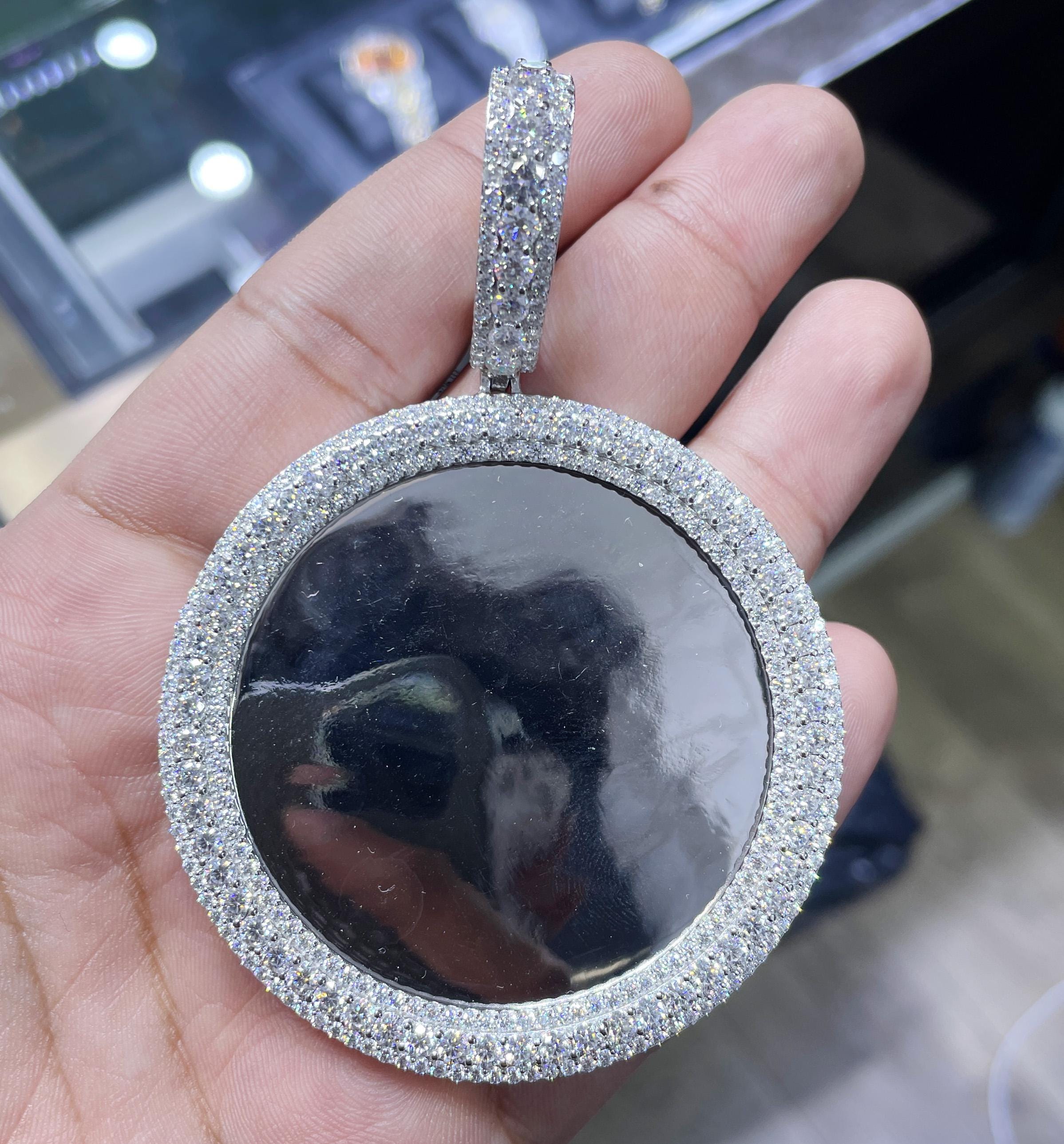 Moissanite Pendant 097