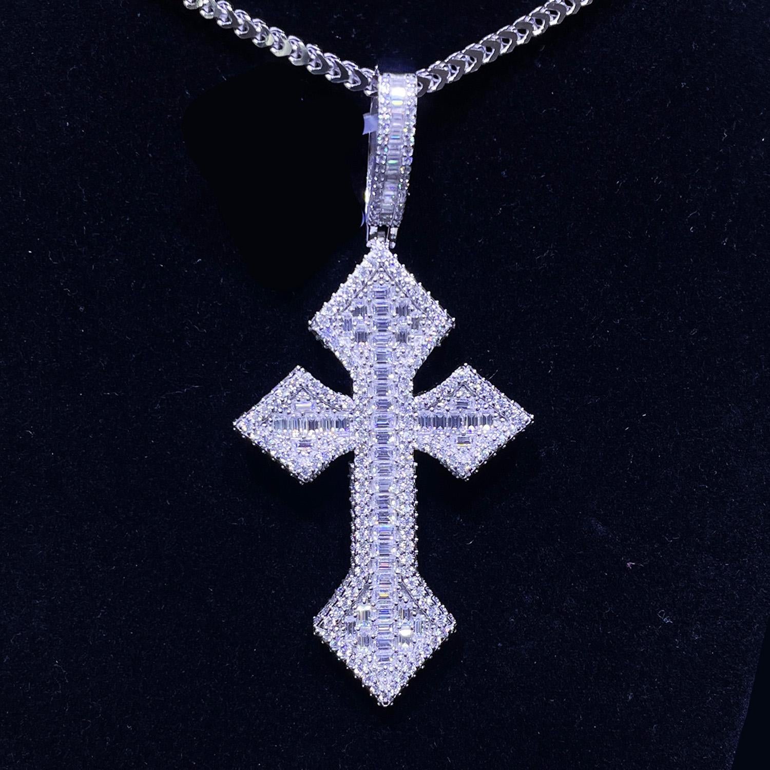 Moissanite Pendant 04