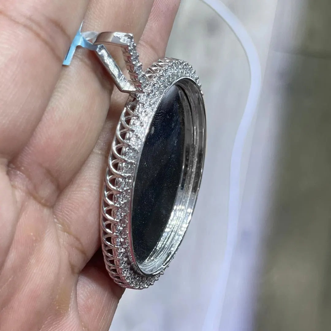 Moissanite Pendant 024