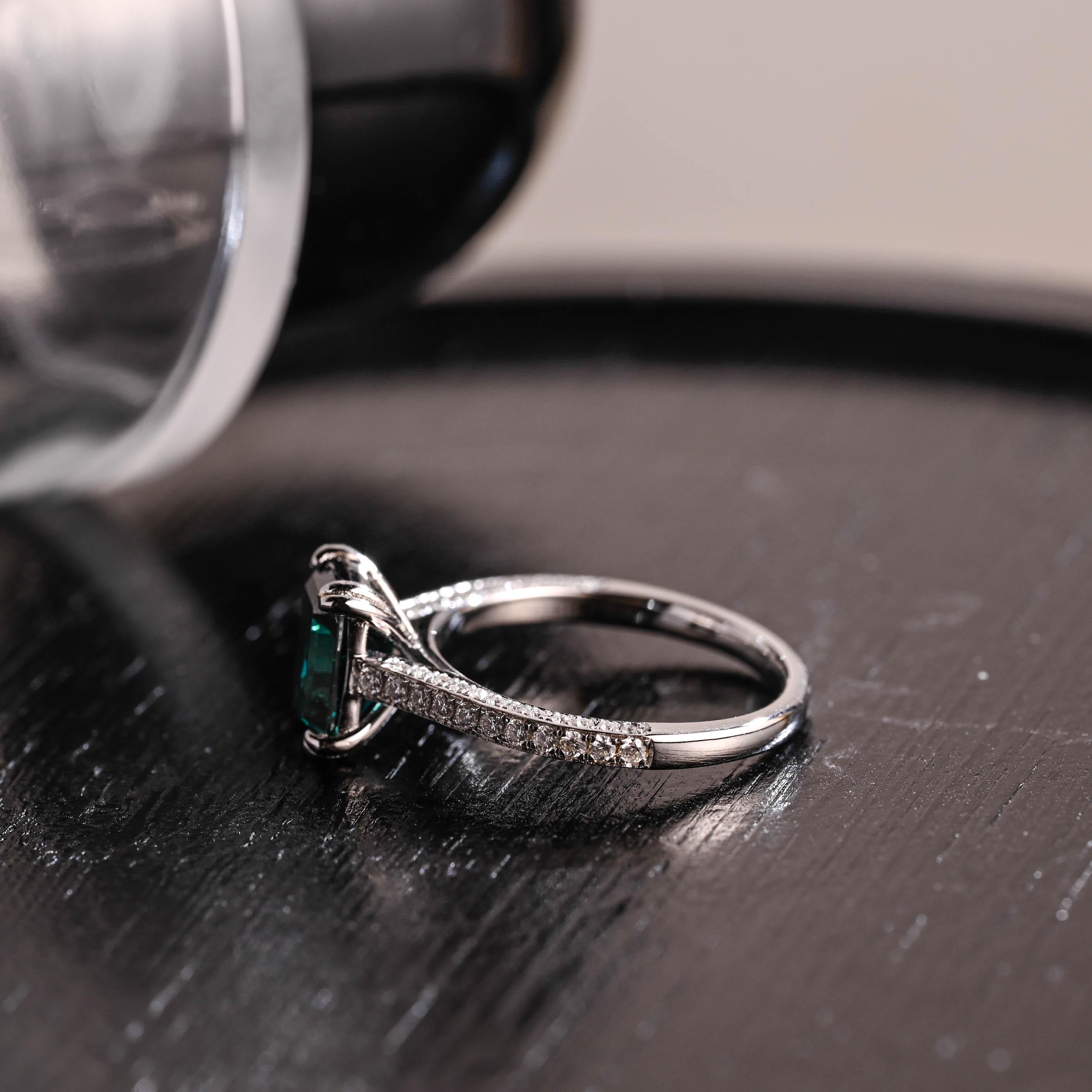 Full Pave Lab Grown Emerald Engagement Ring, Cathedral Setting Wedding Ring, 8 Prongs Anniversary Ring for Women, Moissanite Ring Gifts