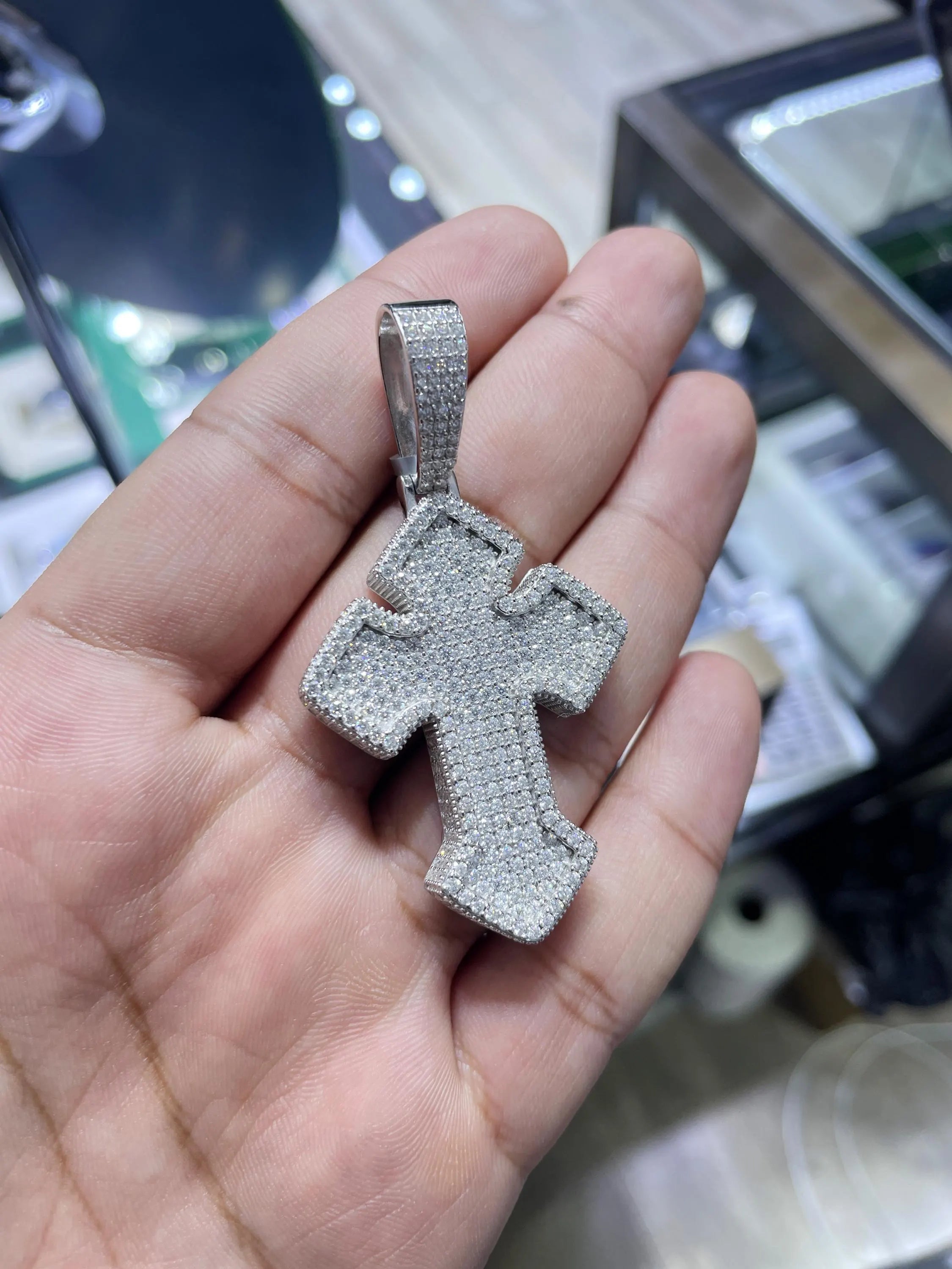 Moissanite Pendant 036