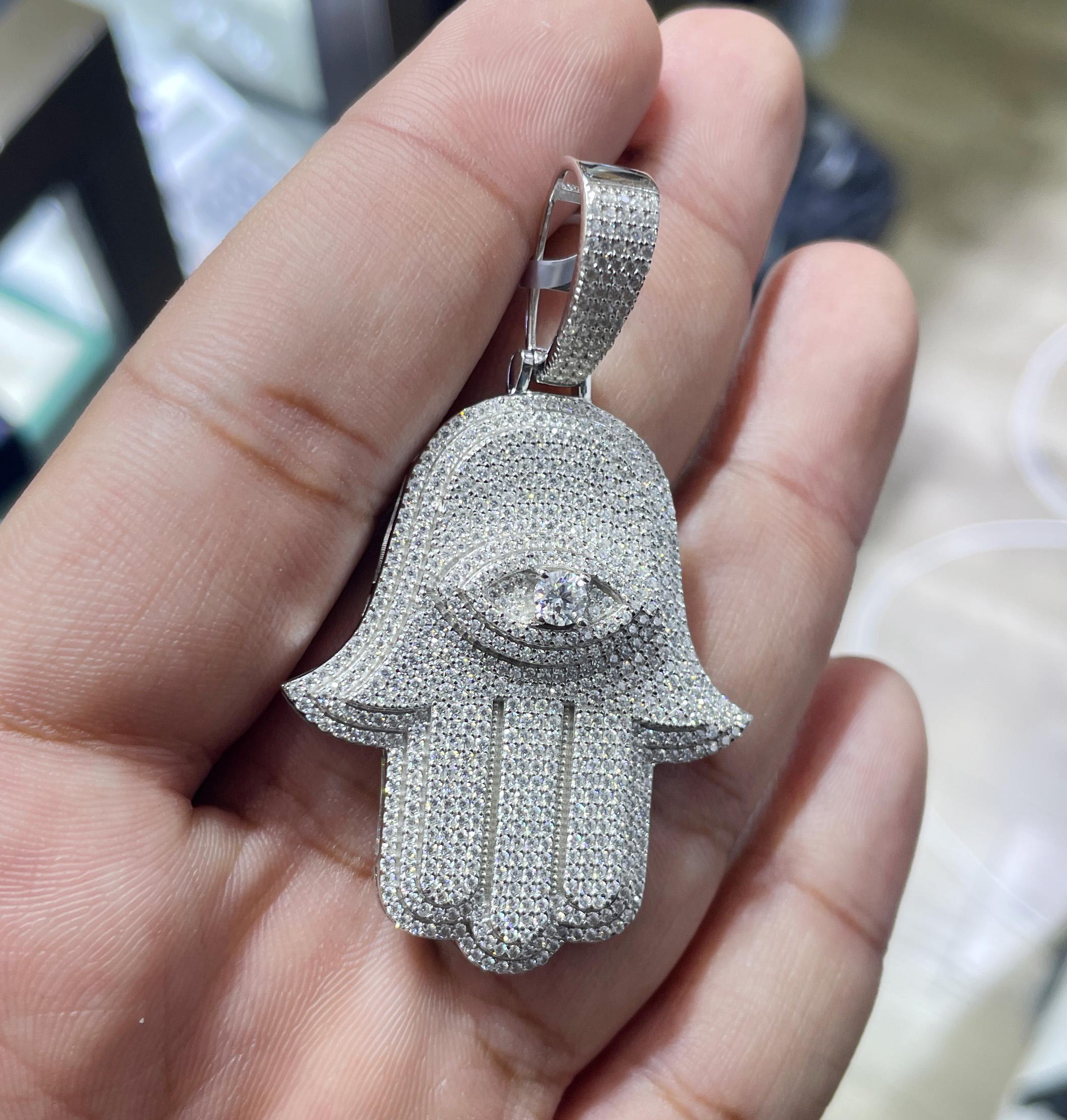 Moissanite Pendant 0100