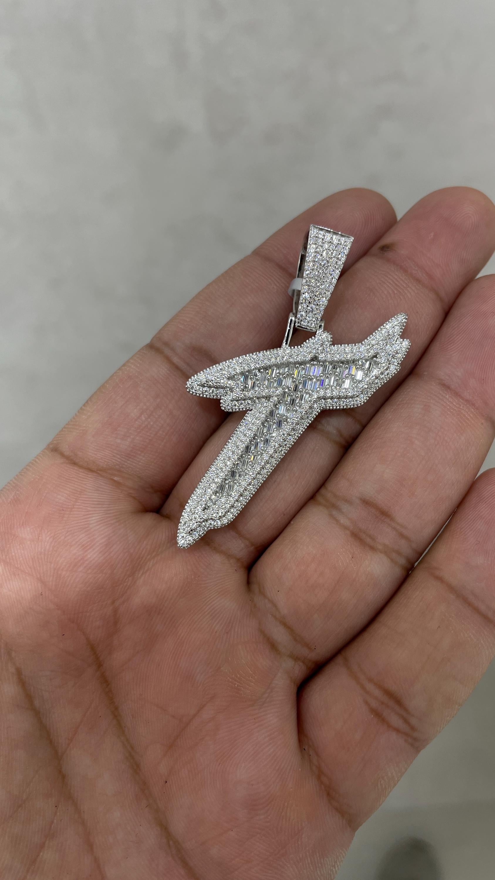 Moissanite Pendant 063