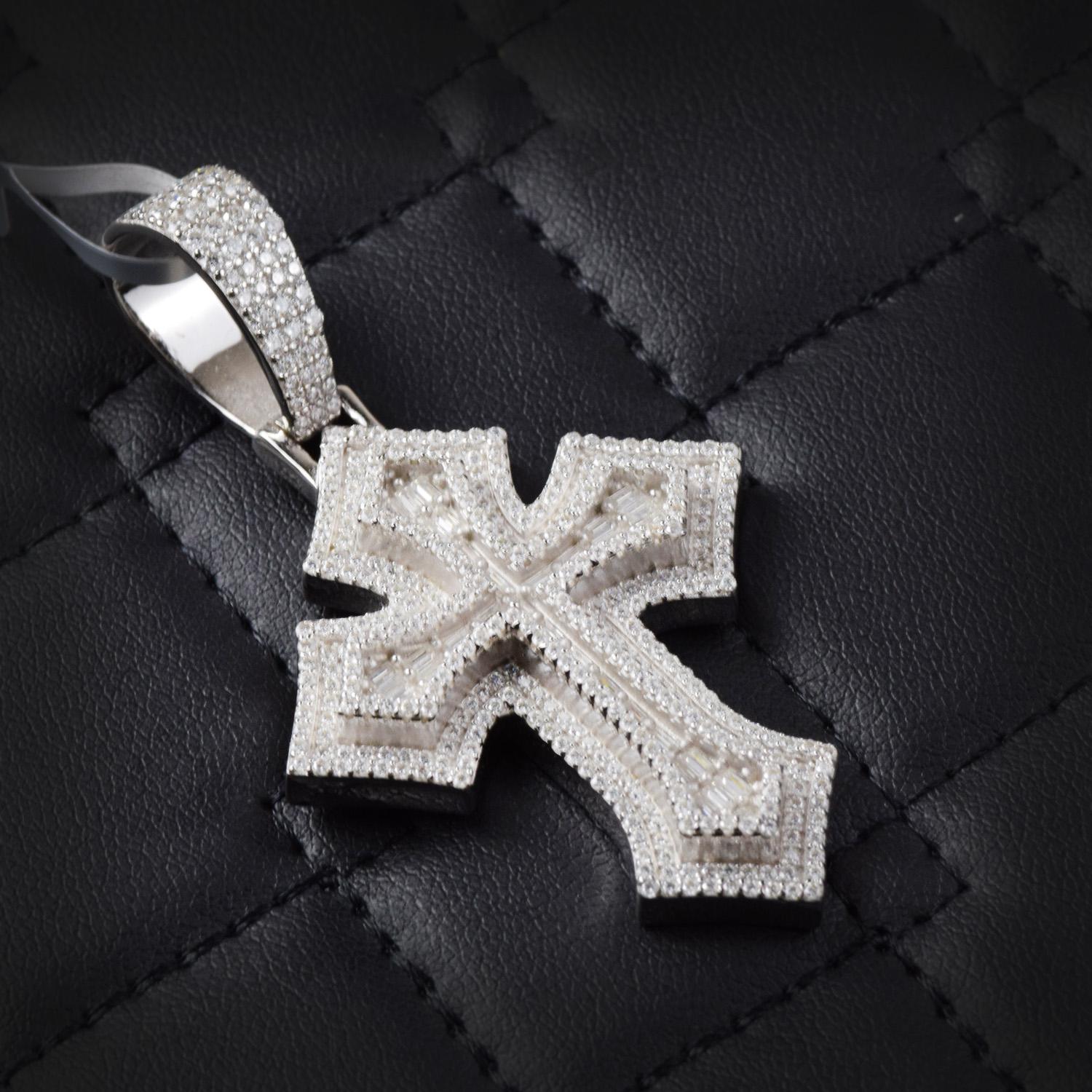Moissanite Pendant 087