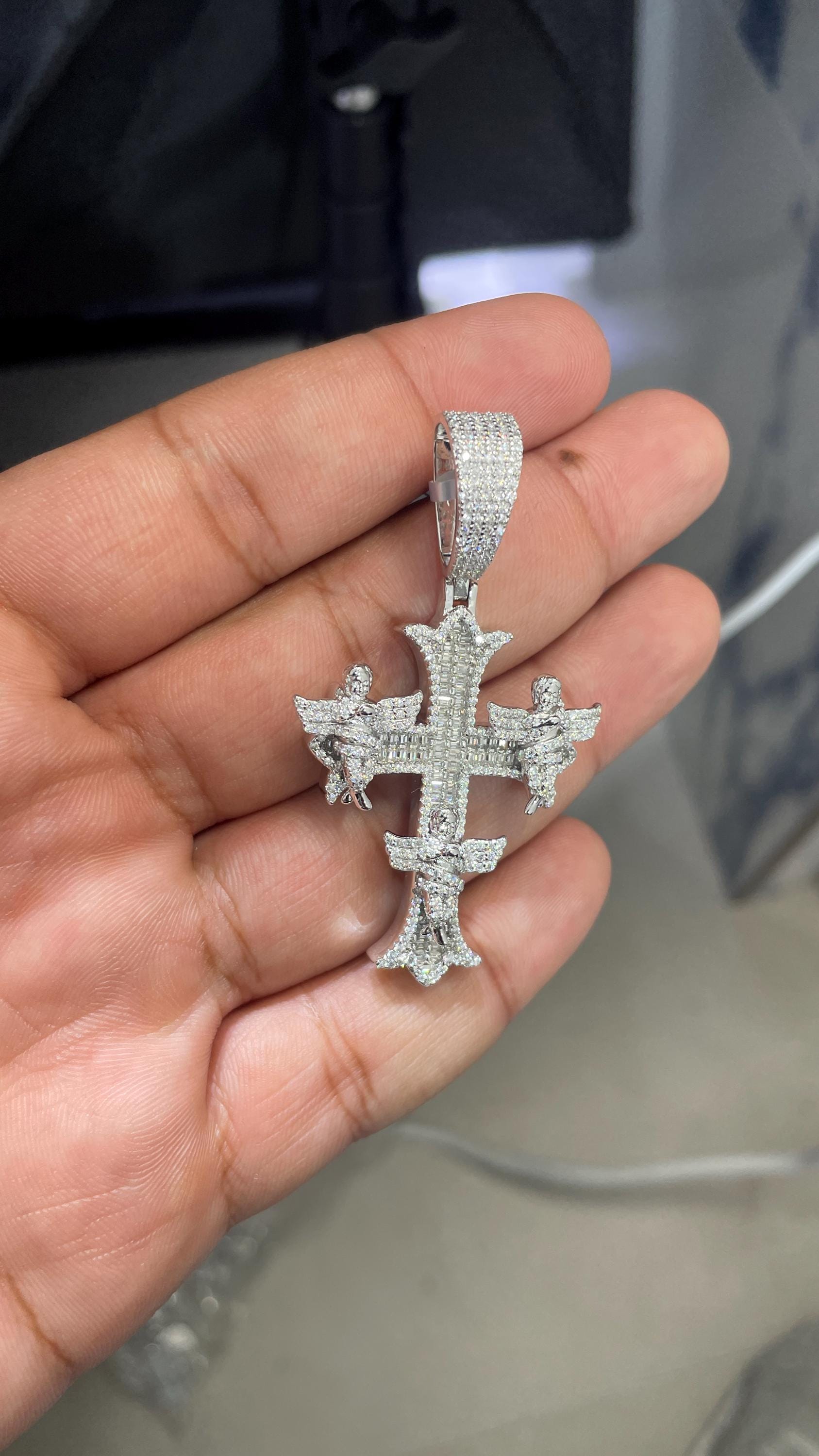 Moissanite Pendant 080