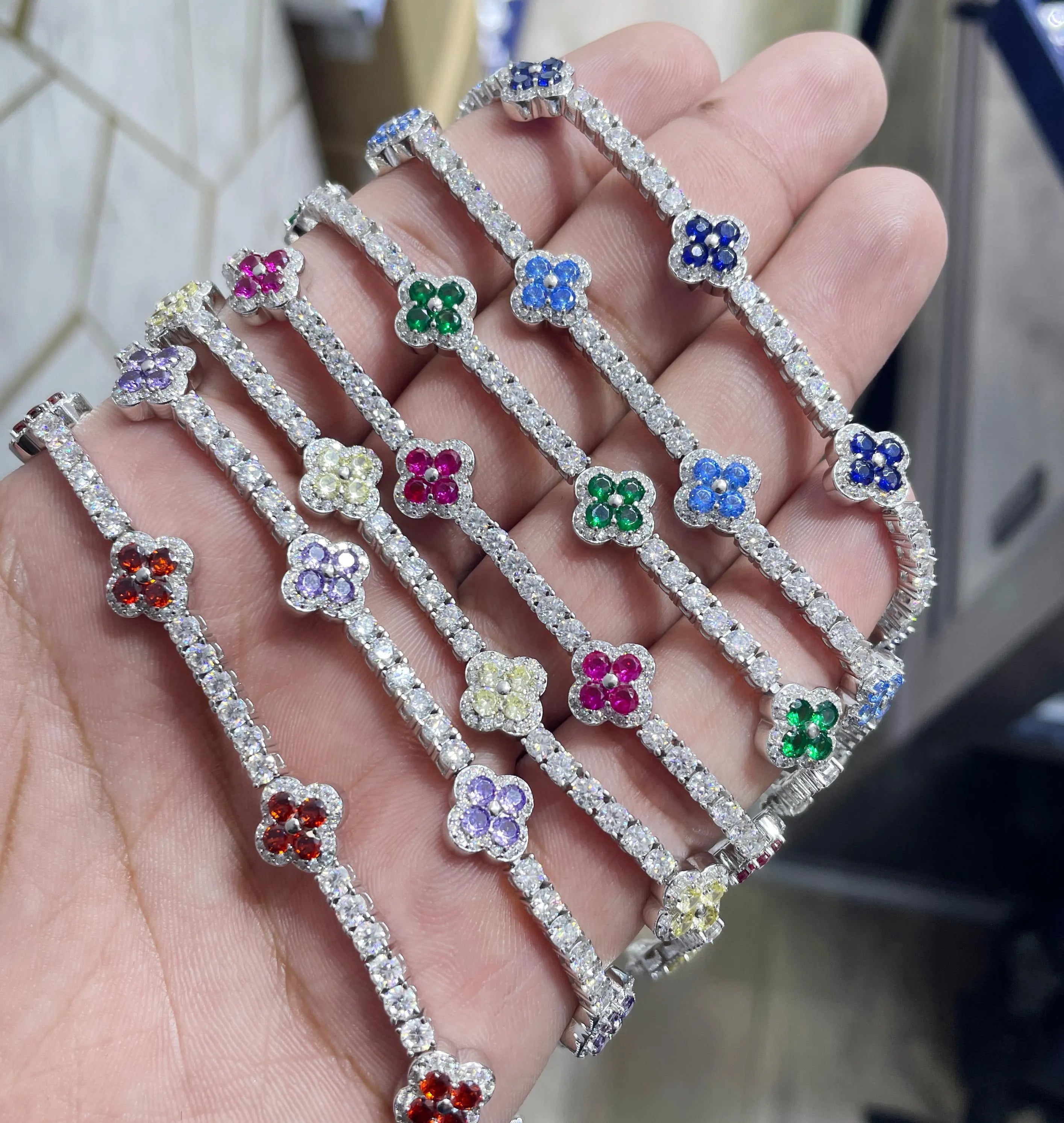 Moissanite Clover Chain Bracelet with 925 Sterling Silver, Diamond Cluster Bracelet, Diamond Flower Bracelet, Four Leaf Clover Bracelet