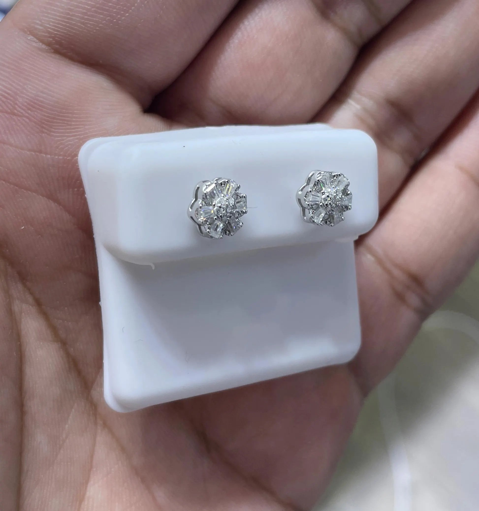 Moissanite Earrings 05