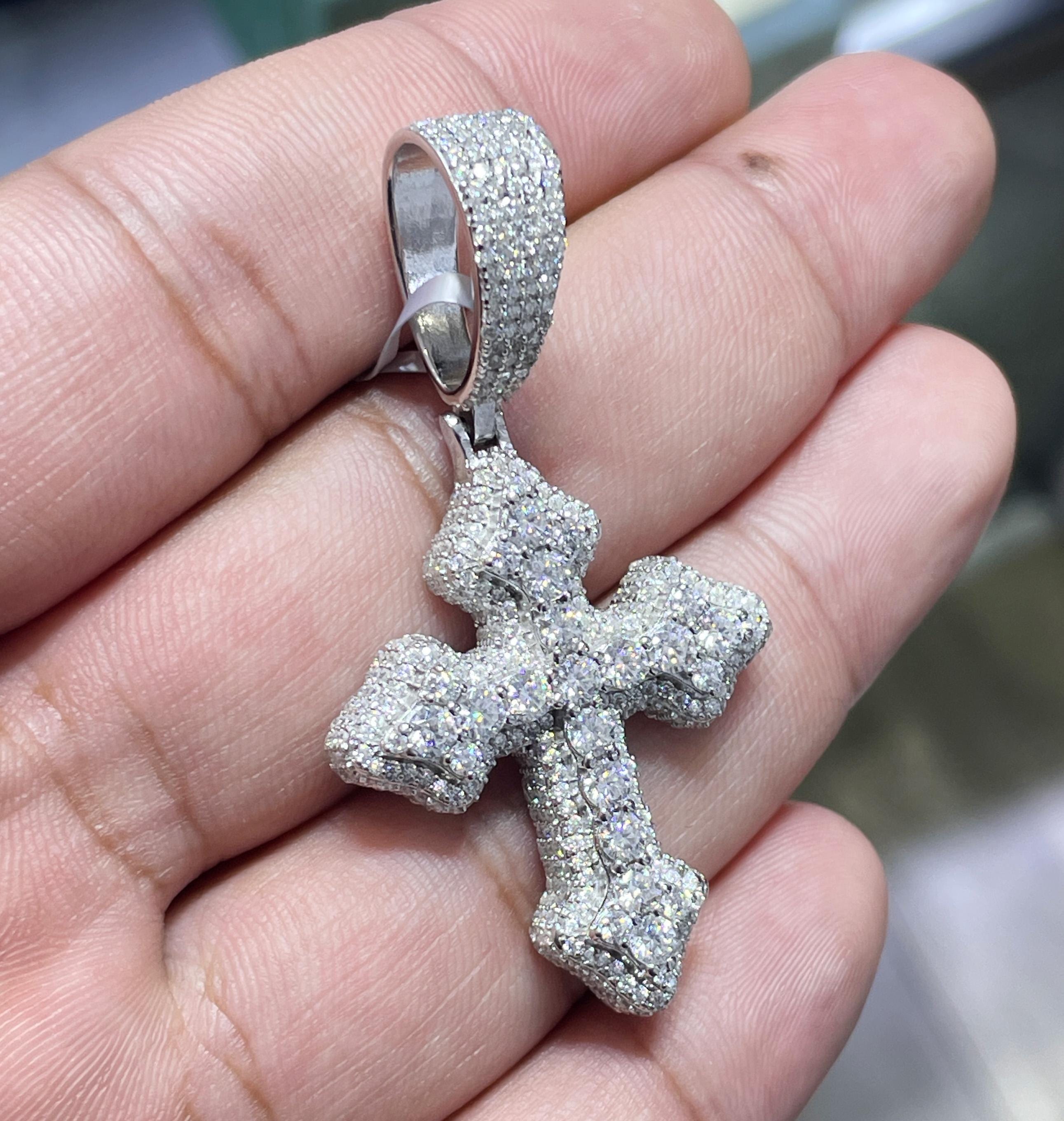 Moissanite Pendant 046