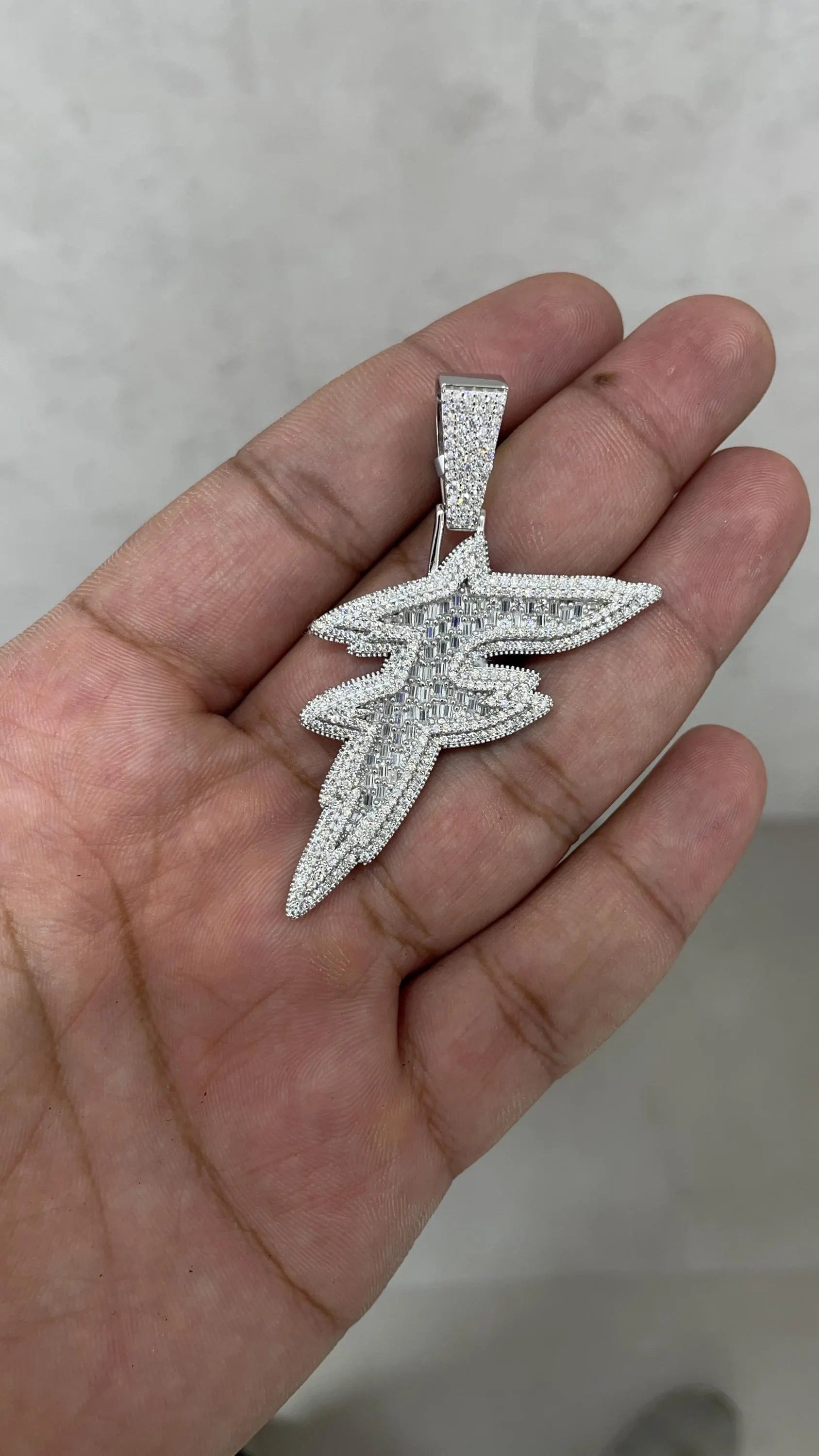Moissanite Pendant 056
