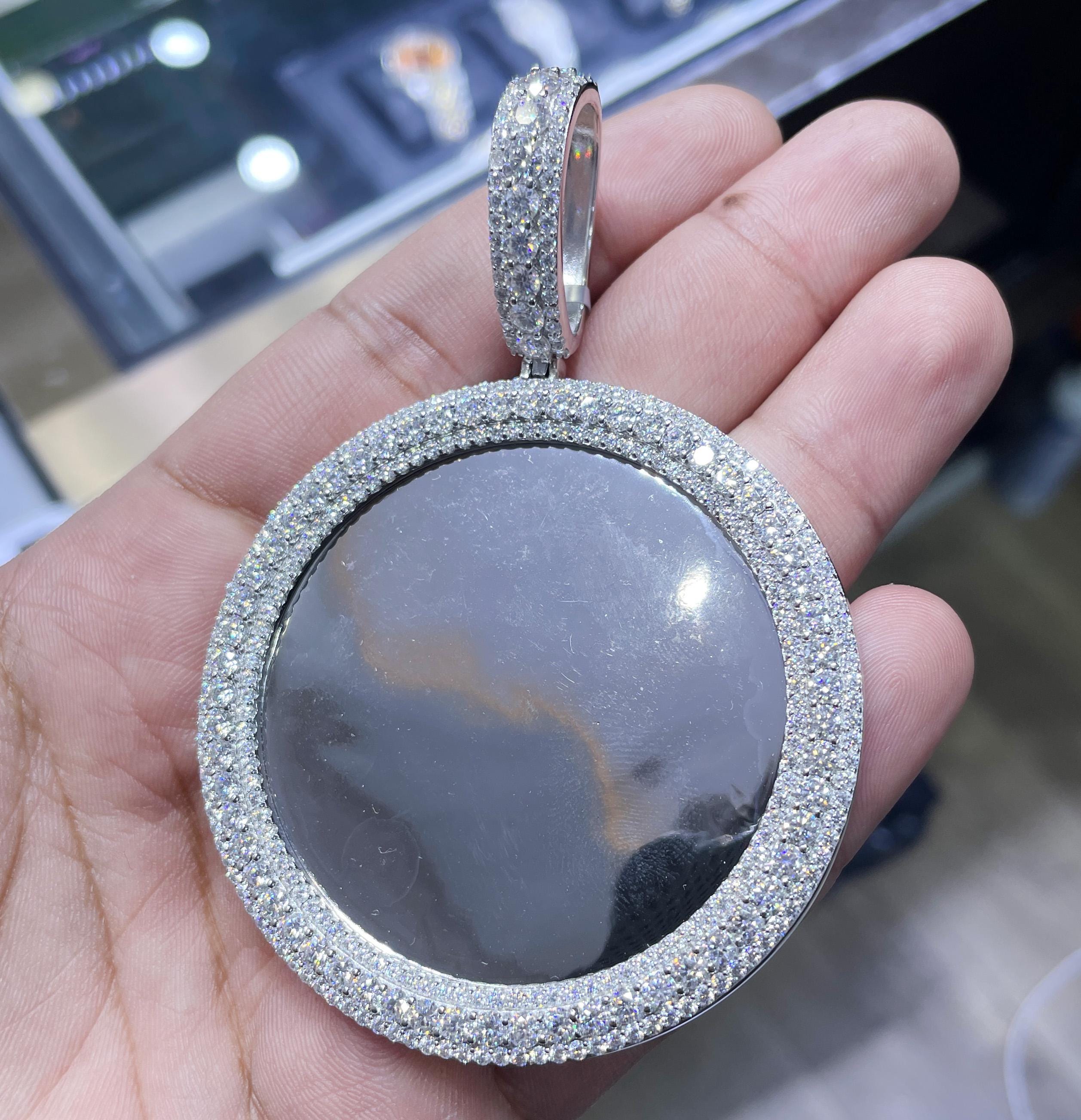 Moissanite Pendant 097