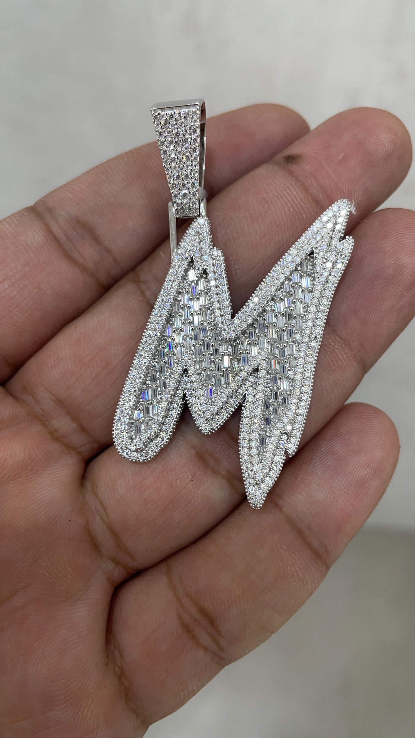 Moissanite Pendant 061
