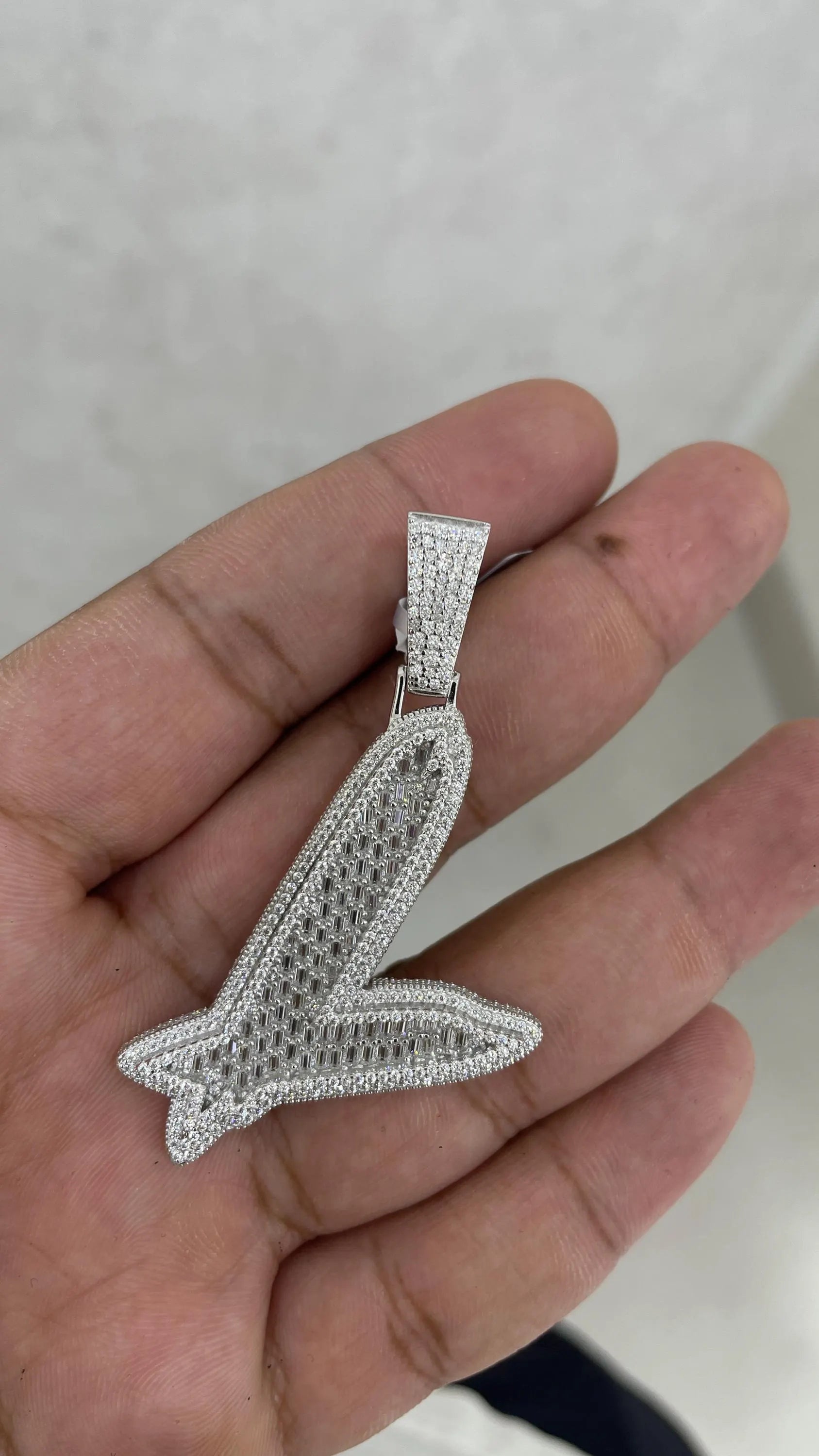 Moissanite Pendant 060