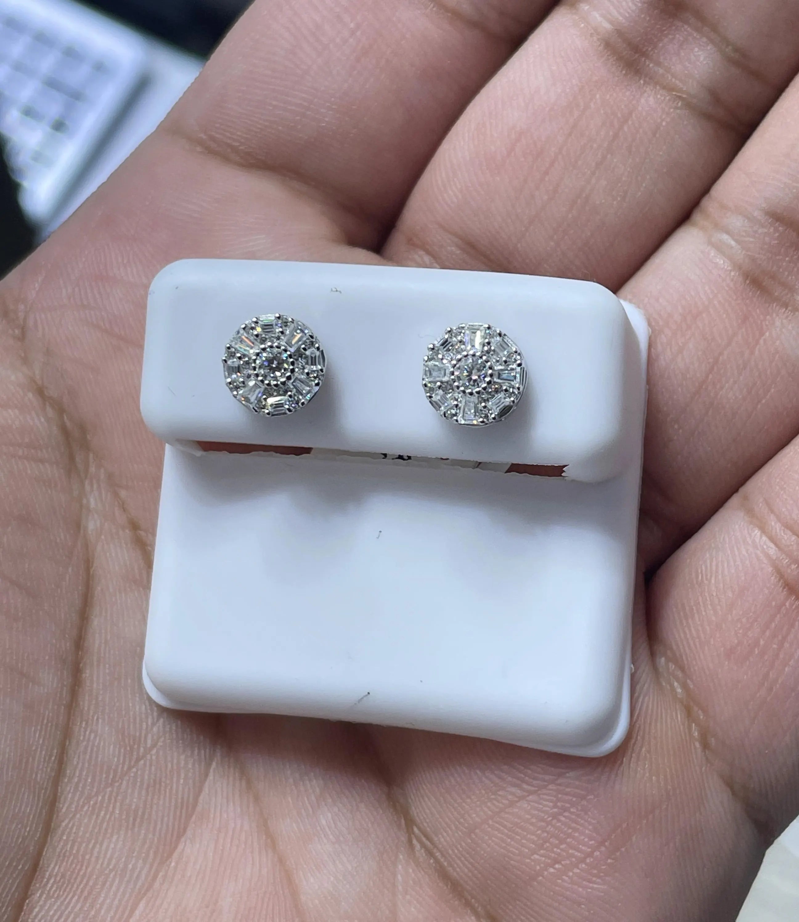 Moissanite Earrings 043