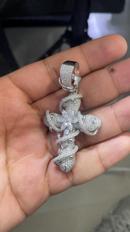 Moissanite Pendant 018
