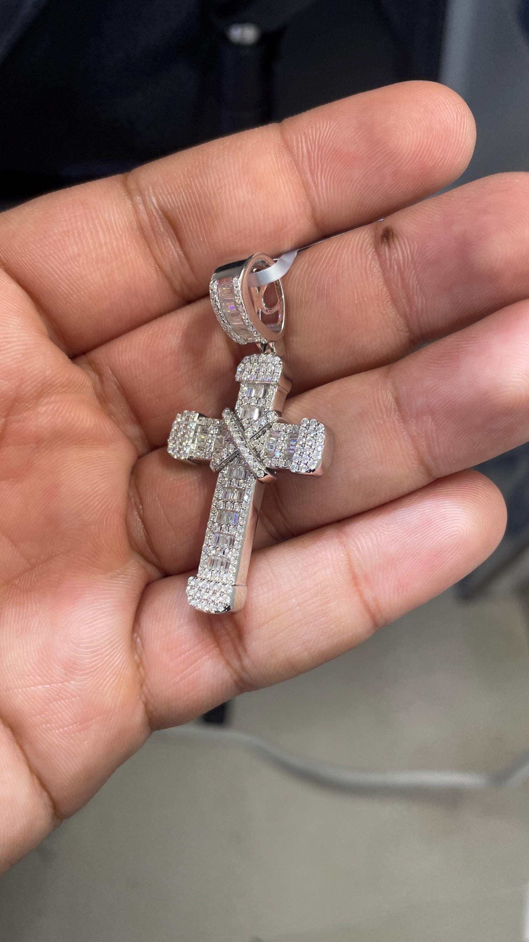Moissanite Pendant 075