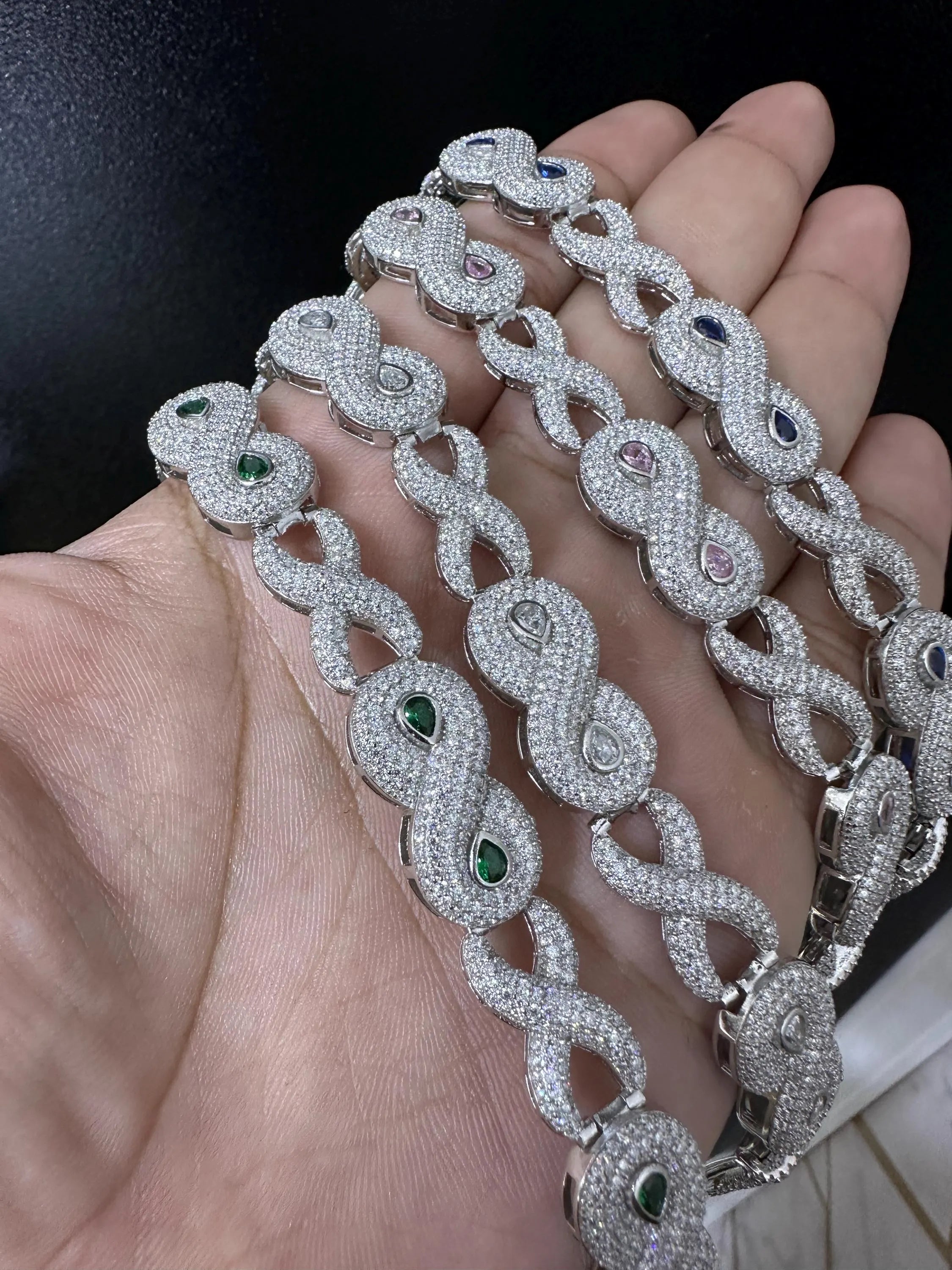 Iced Out VVS Moissanite Diamond Infinity Link Bracelet: 9.30ctw Miami Cuban