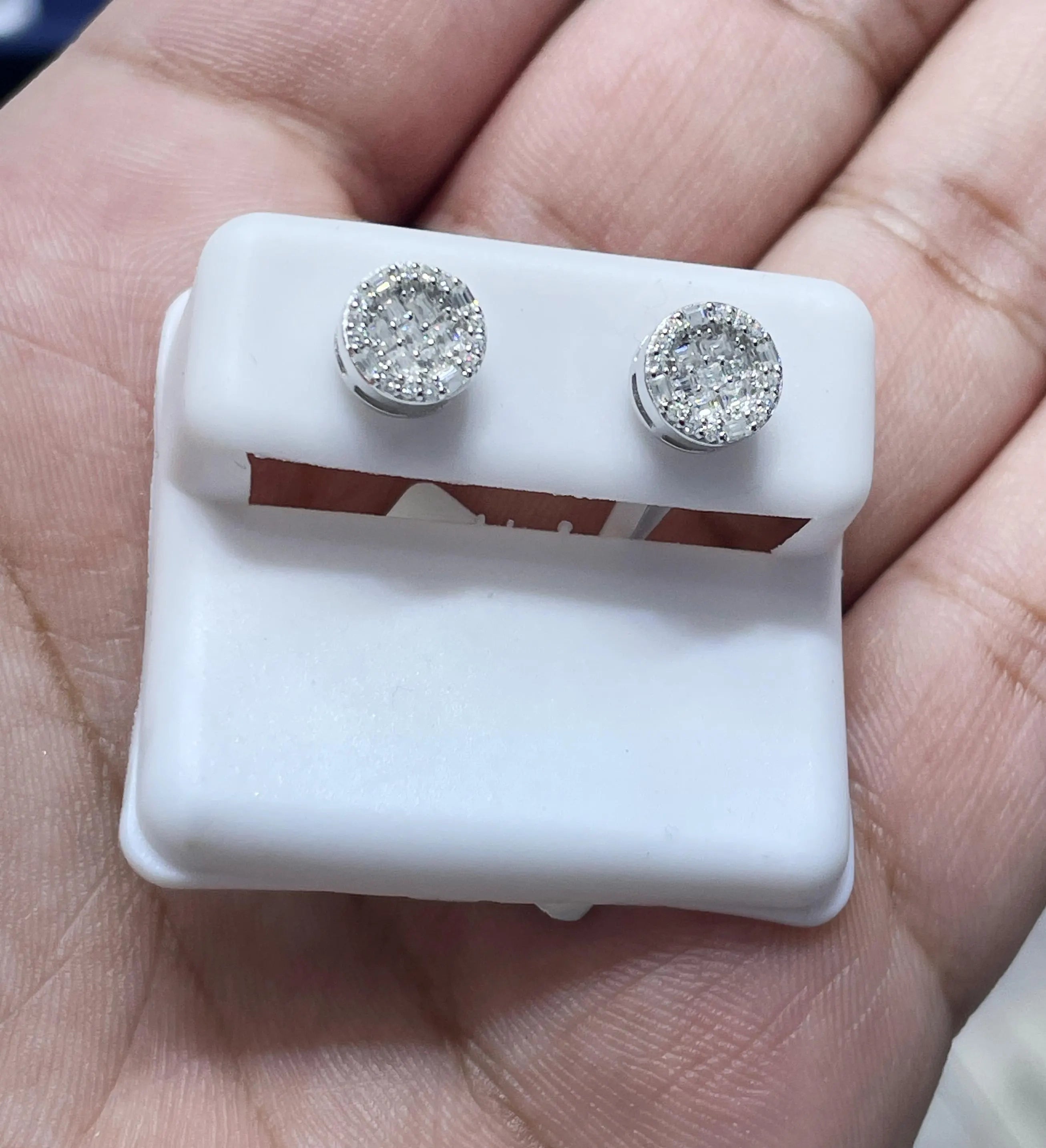 Moissanite Earrings 054