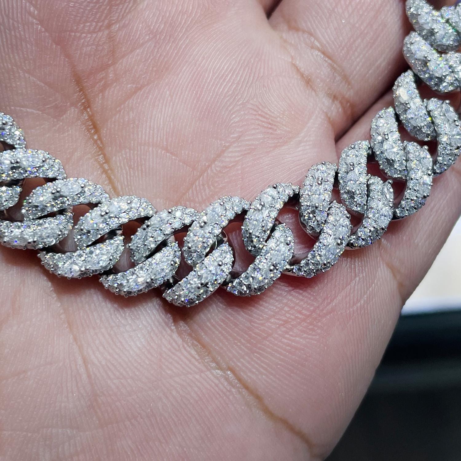 Moissanite VVS1 Cuban Link 12mm 925 Sterling Silver Passes Diamond Tester