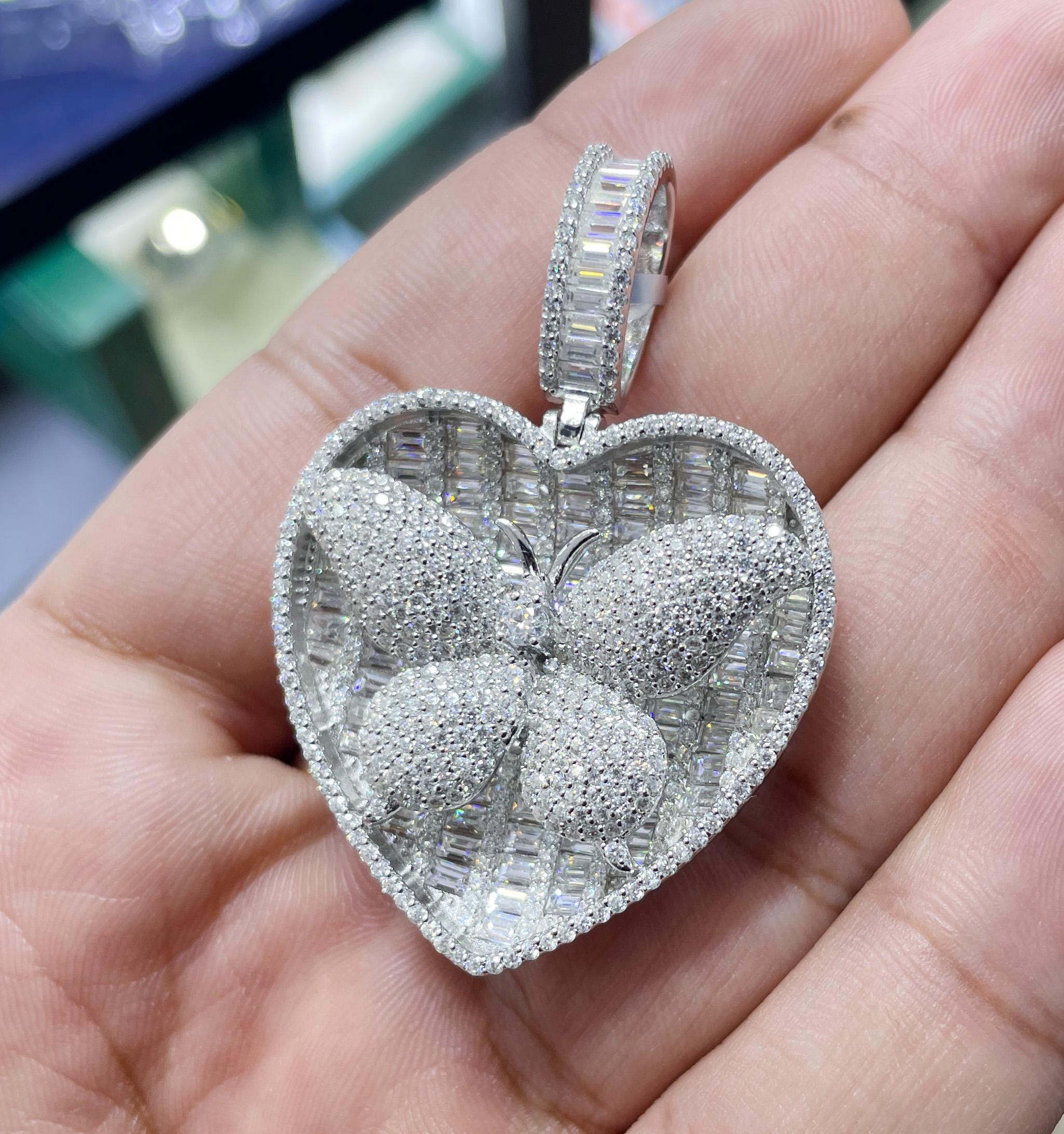 Moissanite Pendant 049