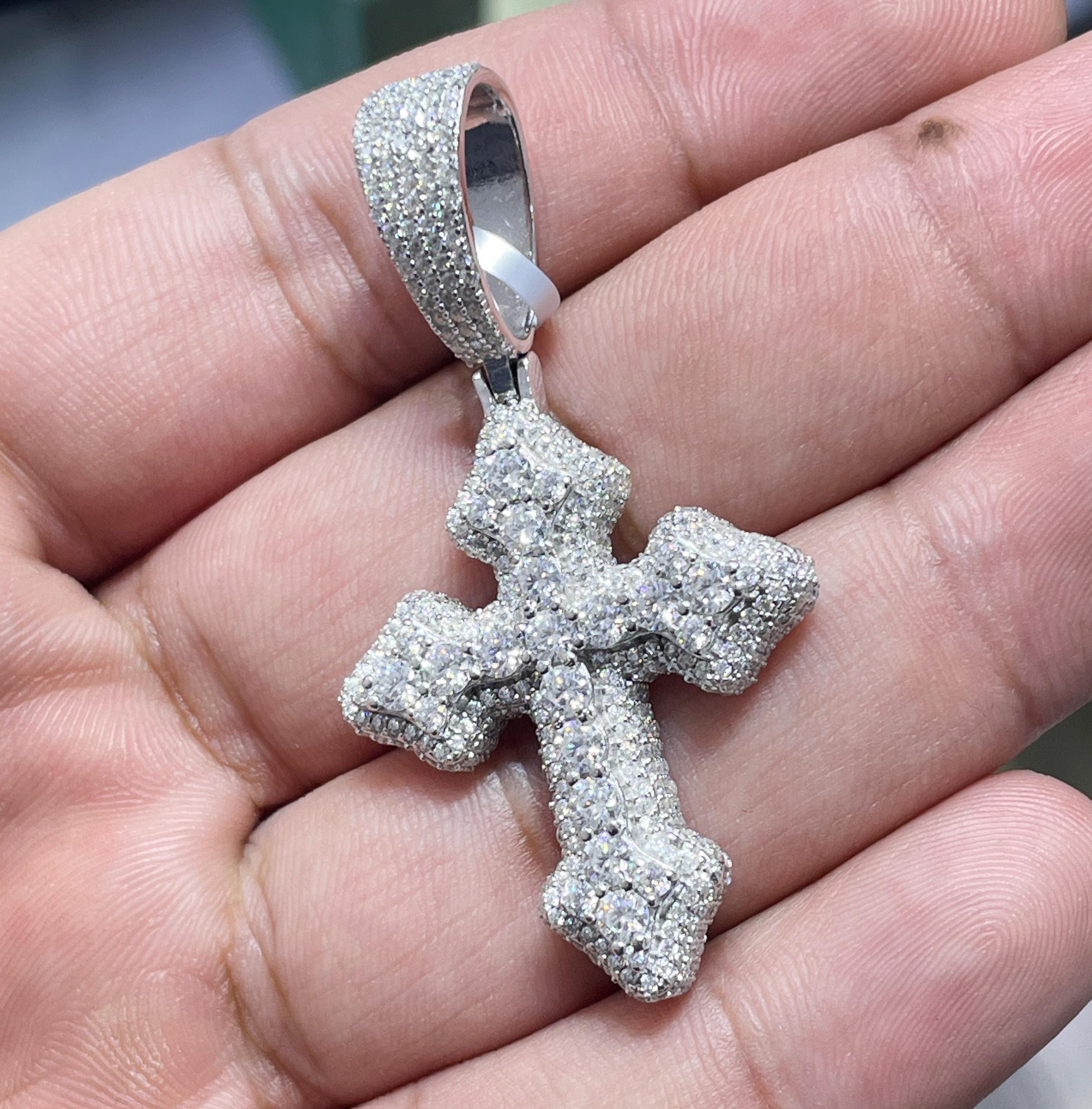 Moissanite Pendant 046