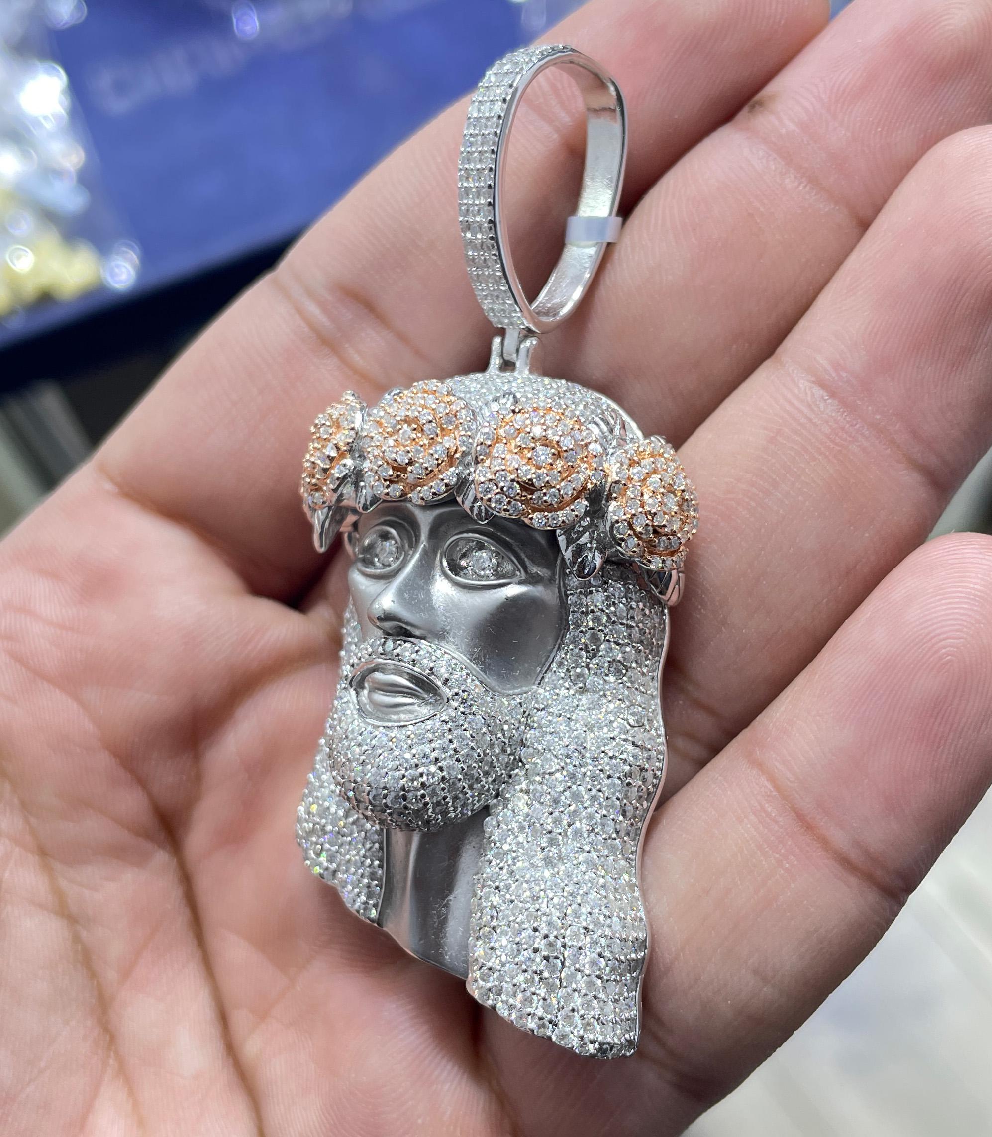 Moissanite Pendant 038