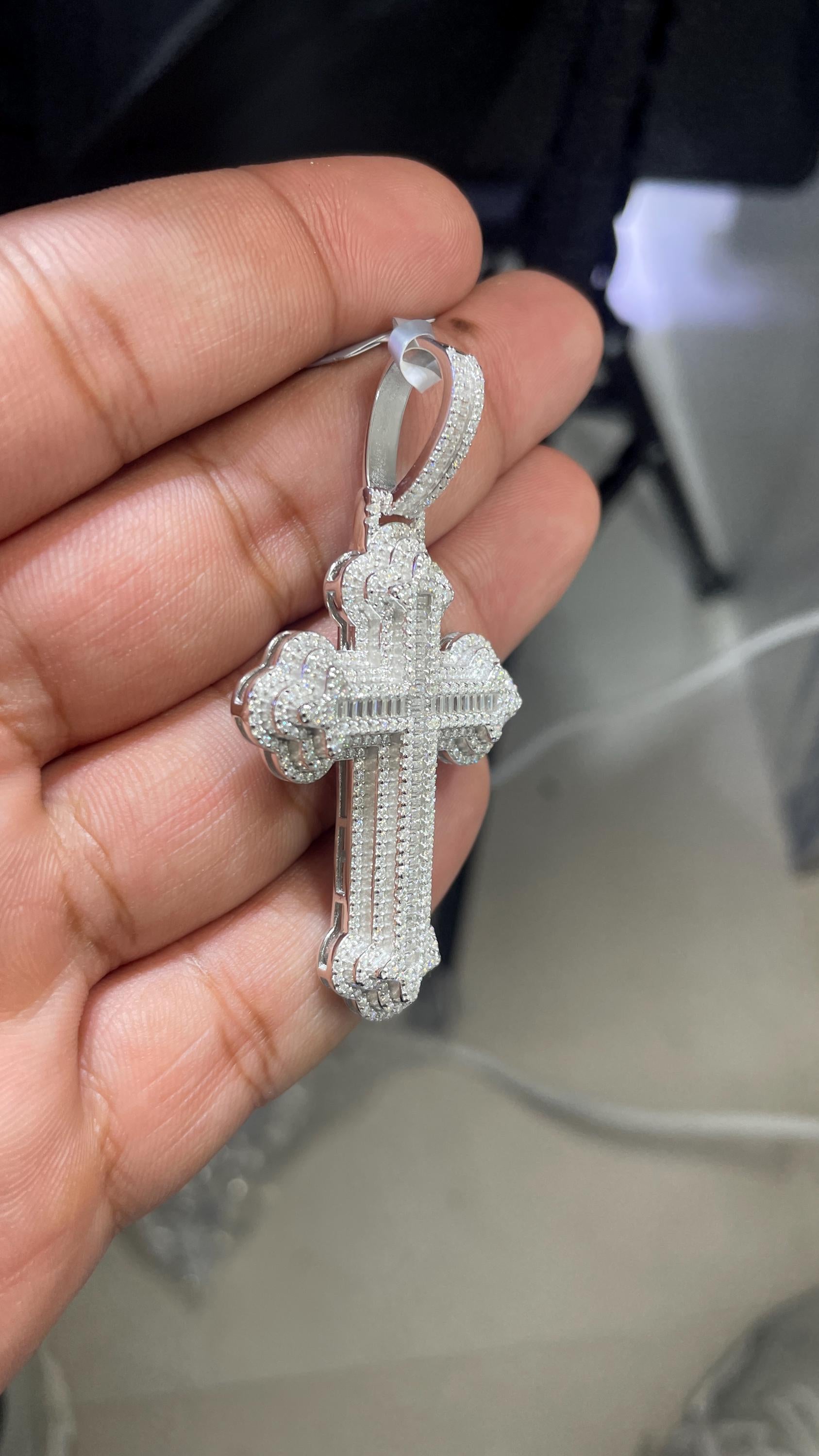 Moissanite Pendant 01
