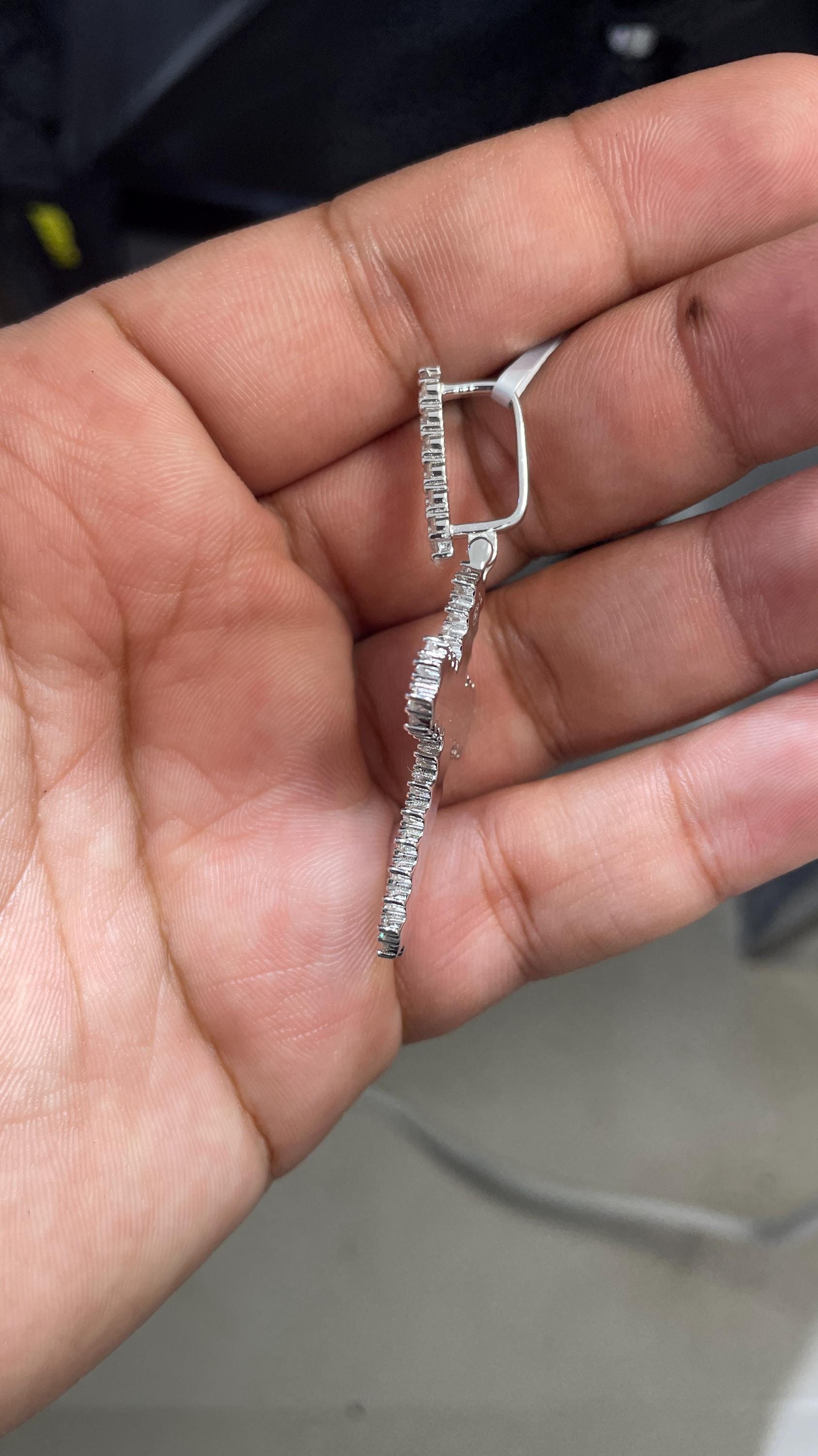 Moissanite Pendant 074
